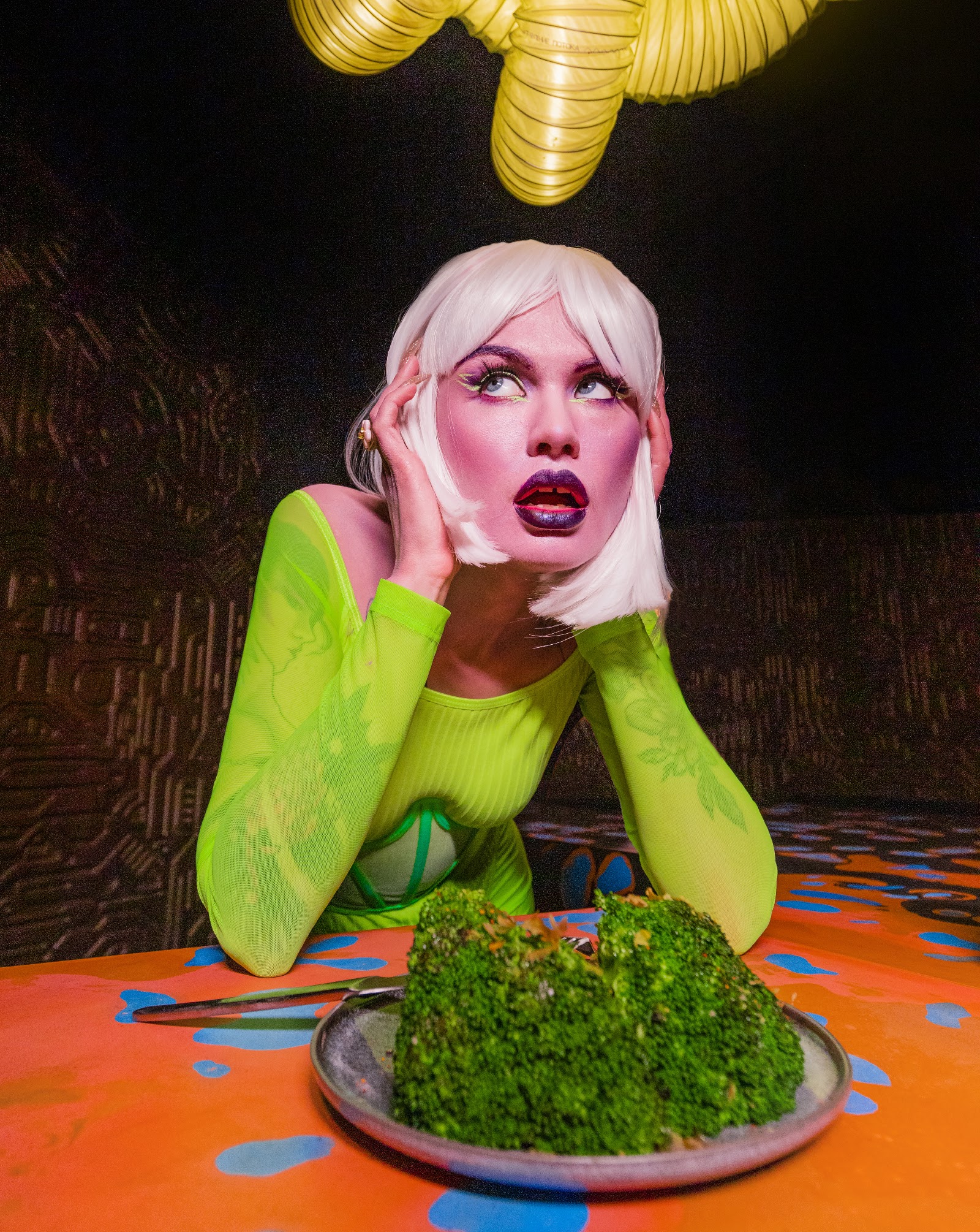 FUTURA — Look 7