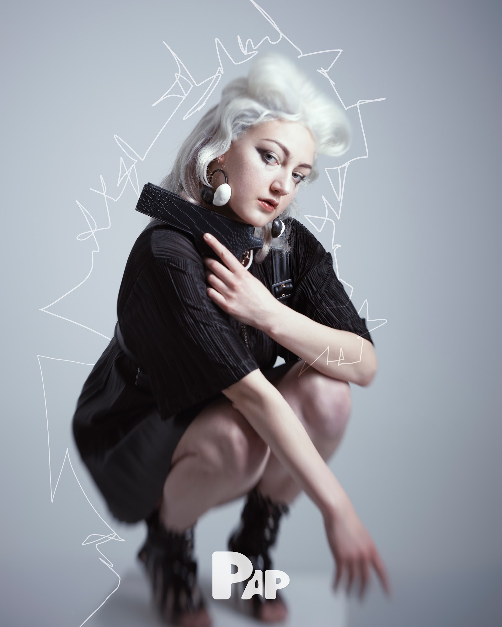 ARCHETYPES — Look 10