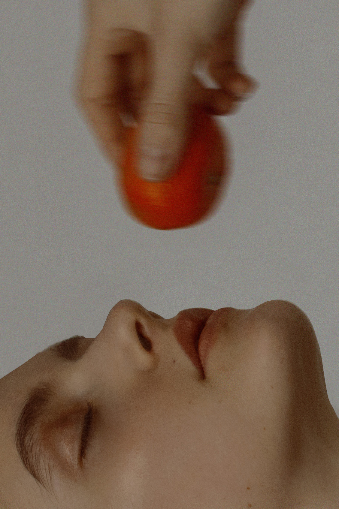 THE MINIMIZATION OF ORANGE COLOR — Look 2