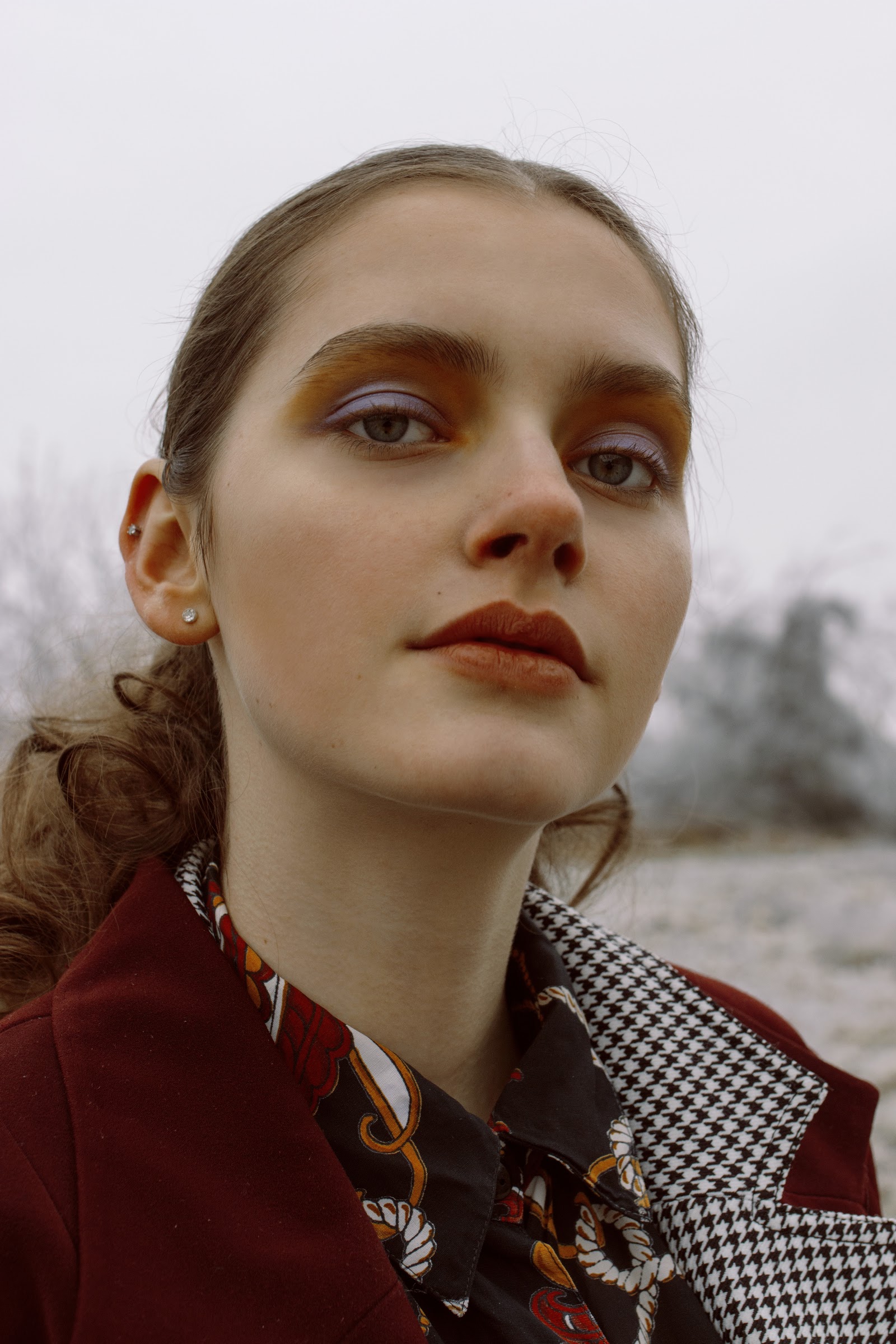 THE MINIMIZATION OF ORANGE COLOR — Look 9