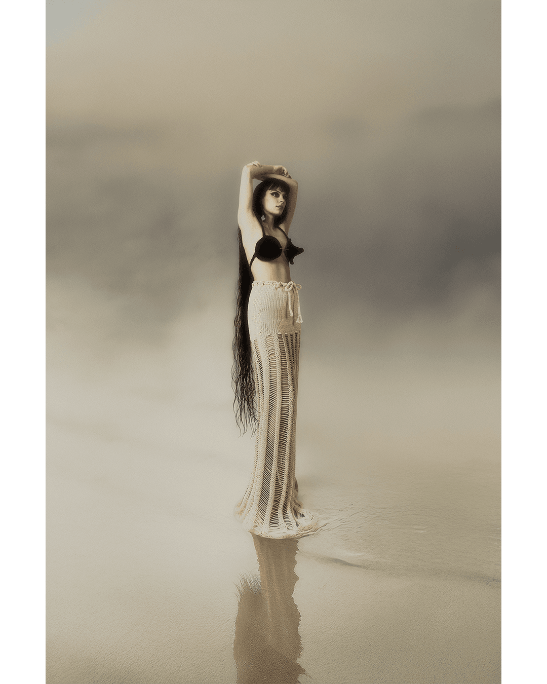 The tides whisper your name — Look 12