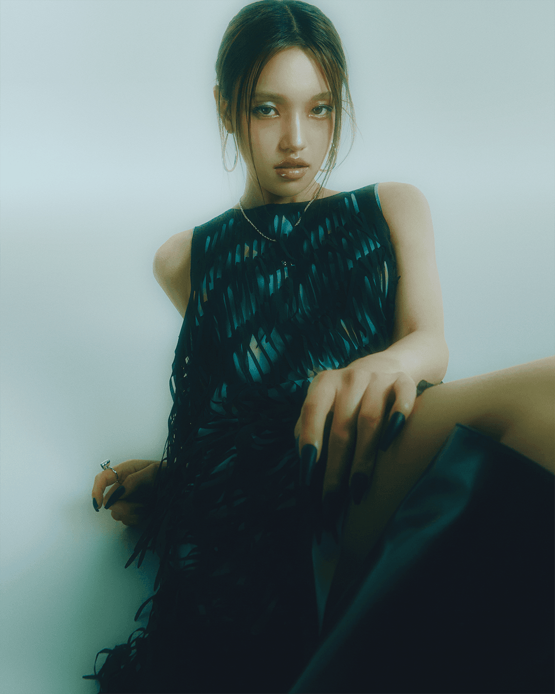 Smoking Princess — Look 11
