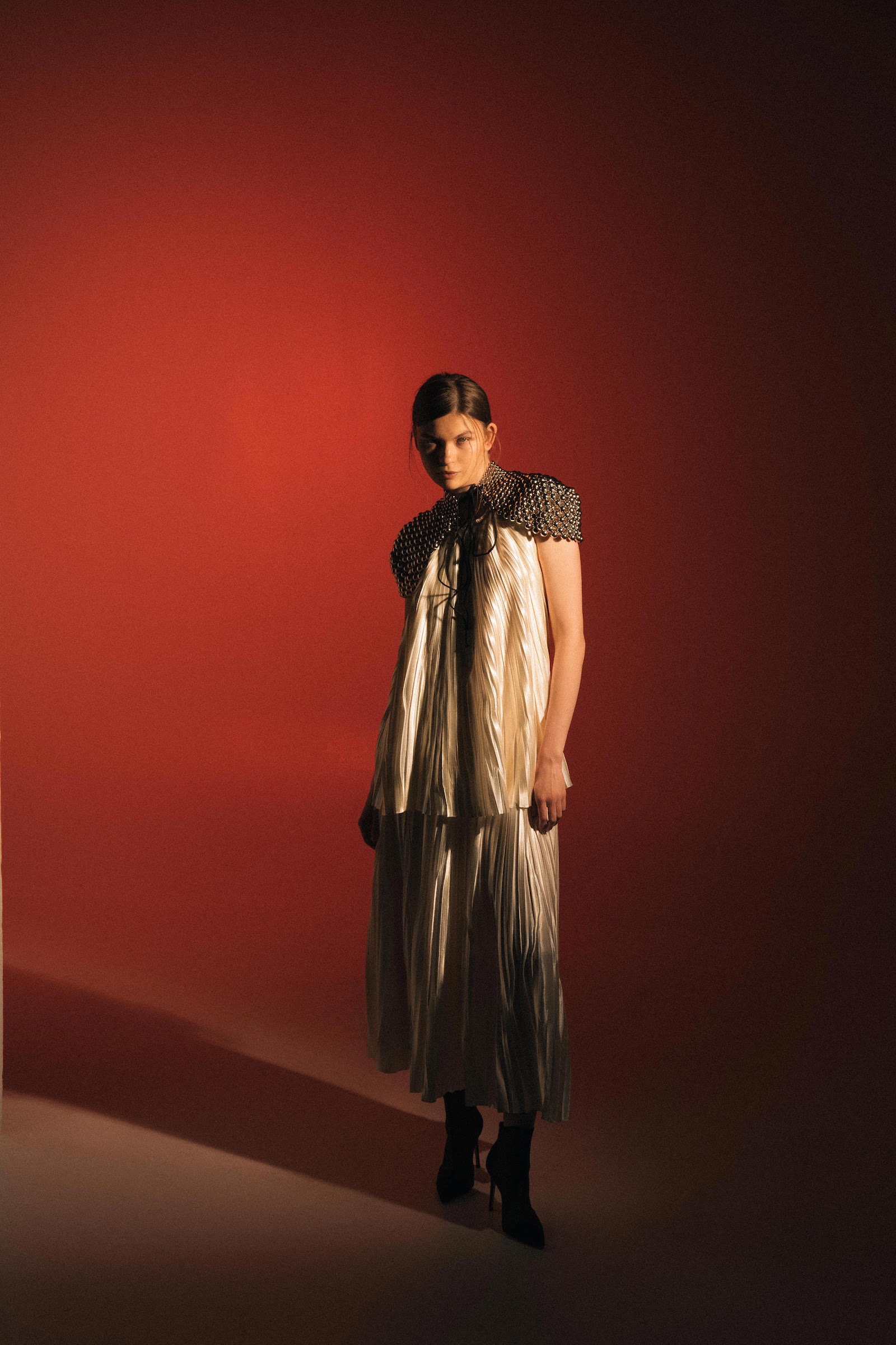 LIGHT PHENOMENON — Look 10