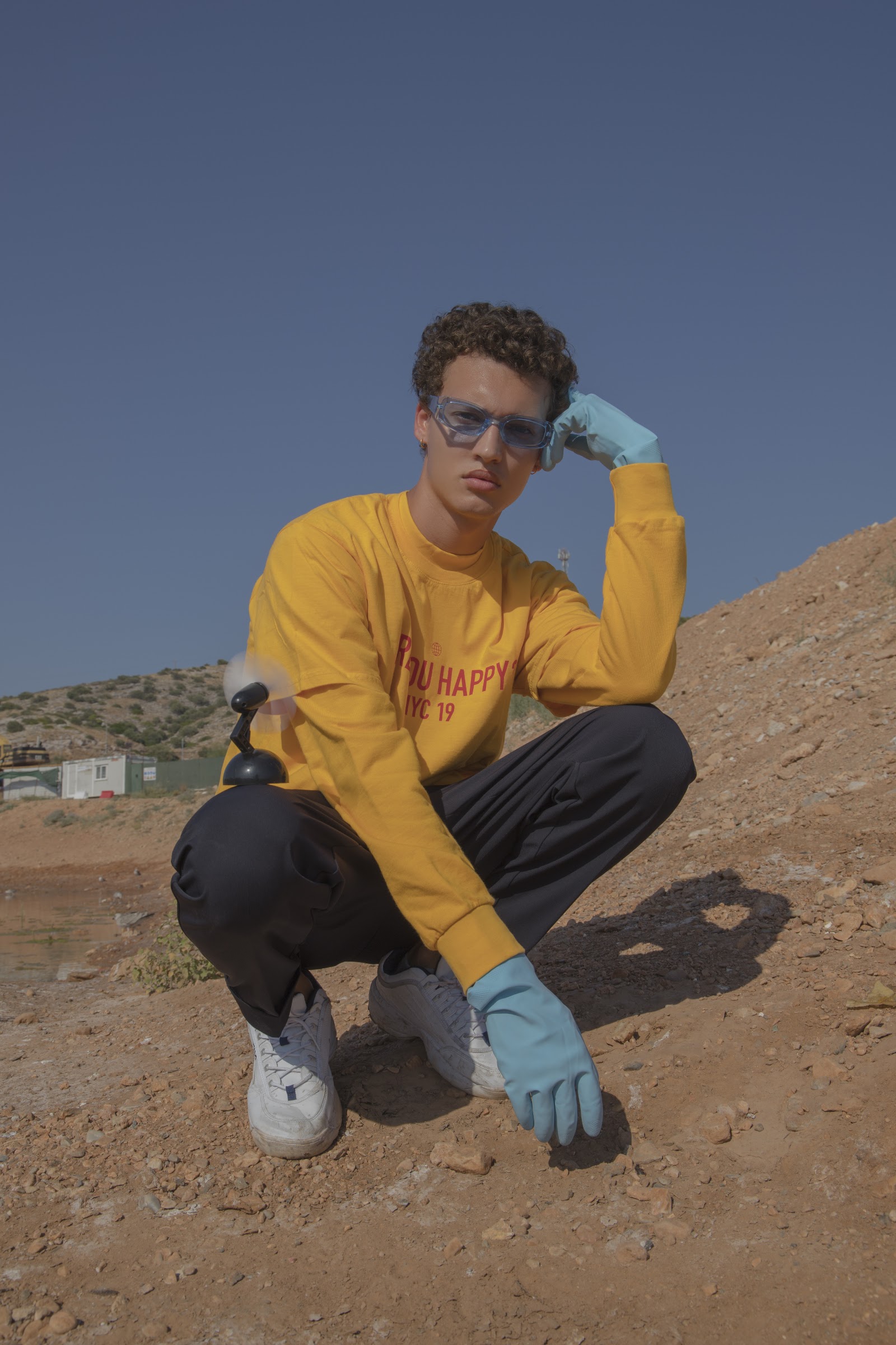 YOUTH — Look 5