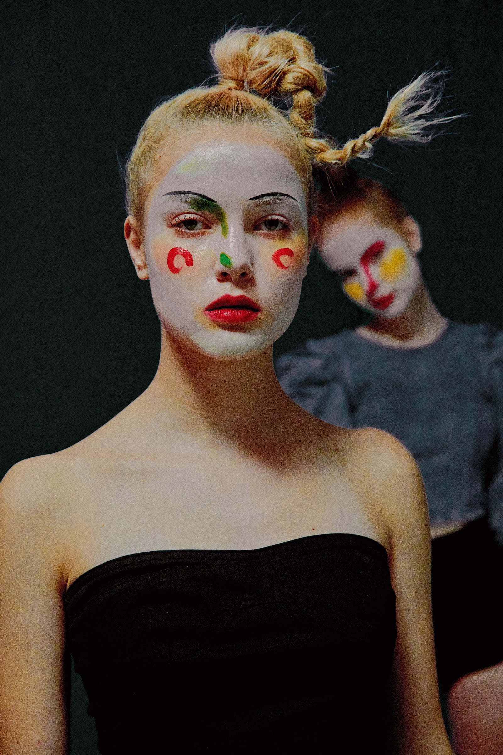 PARASITE — Look 12