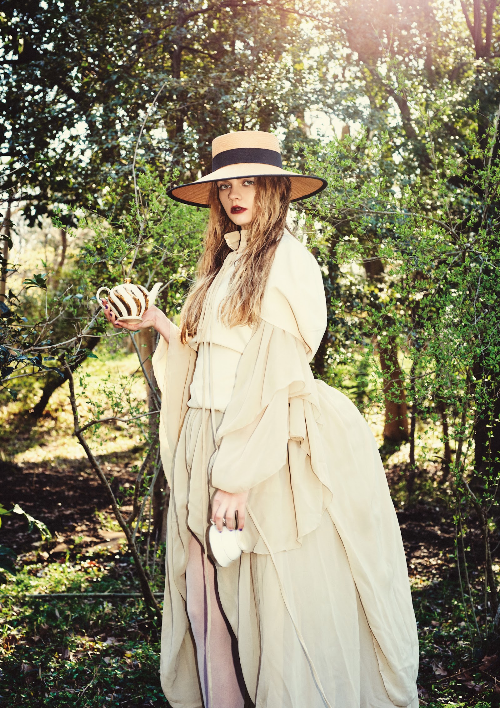 LOST IN HER DREAM — Look 9