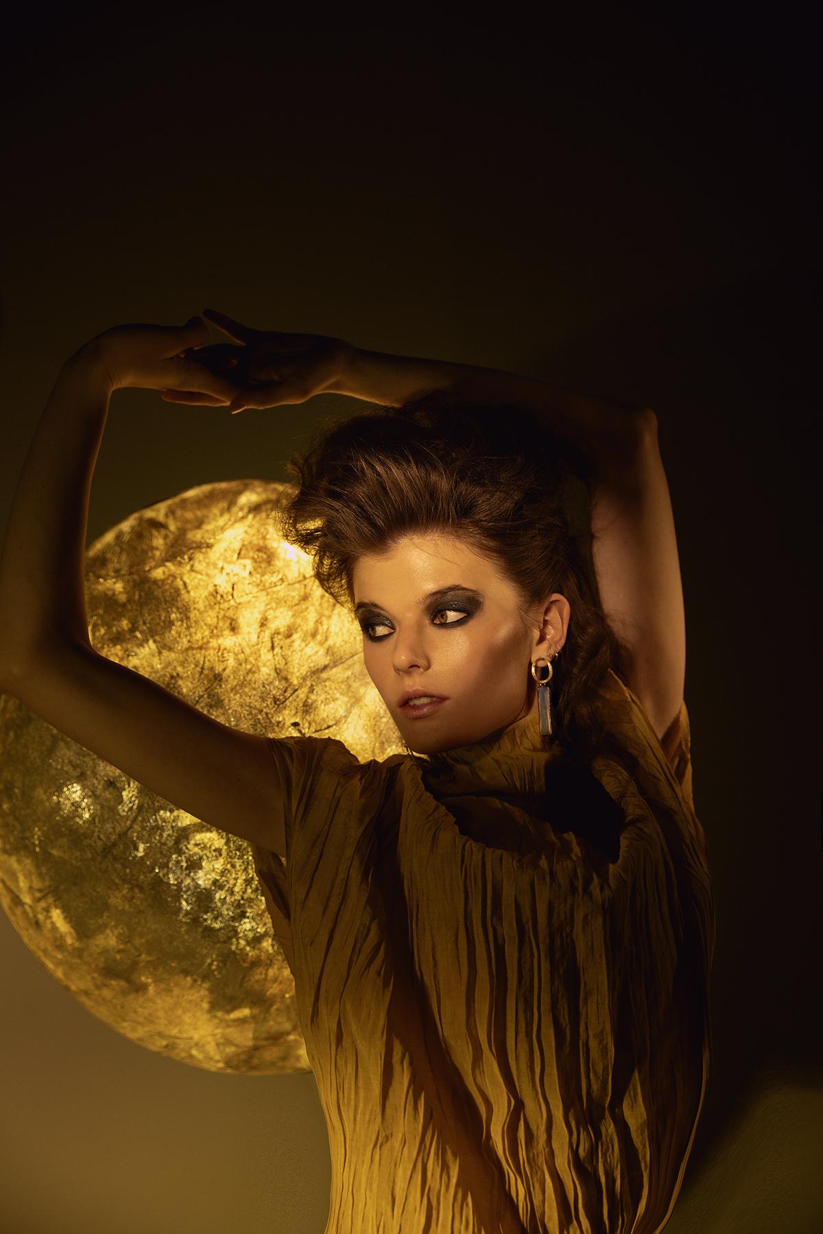 MOONSTONE — Look 2