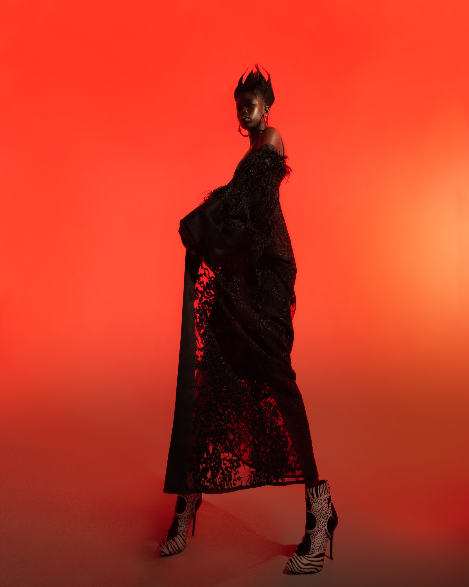 I SEE RED — Look 8