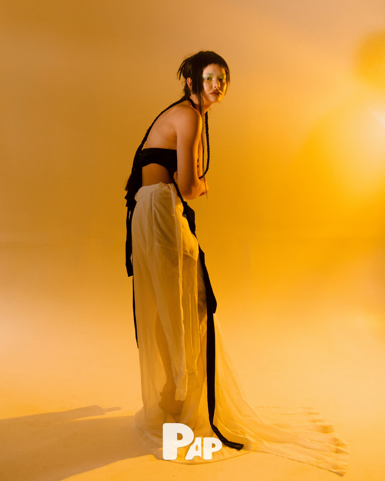 TAKE ME TO THE MOON — Look 3