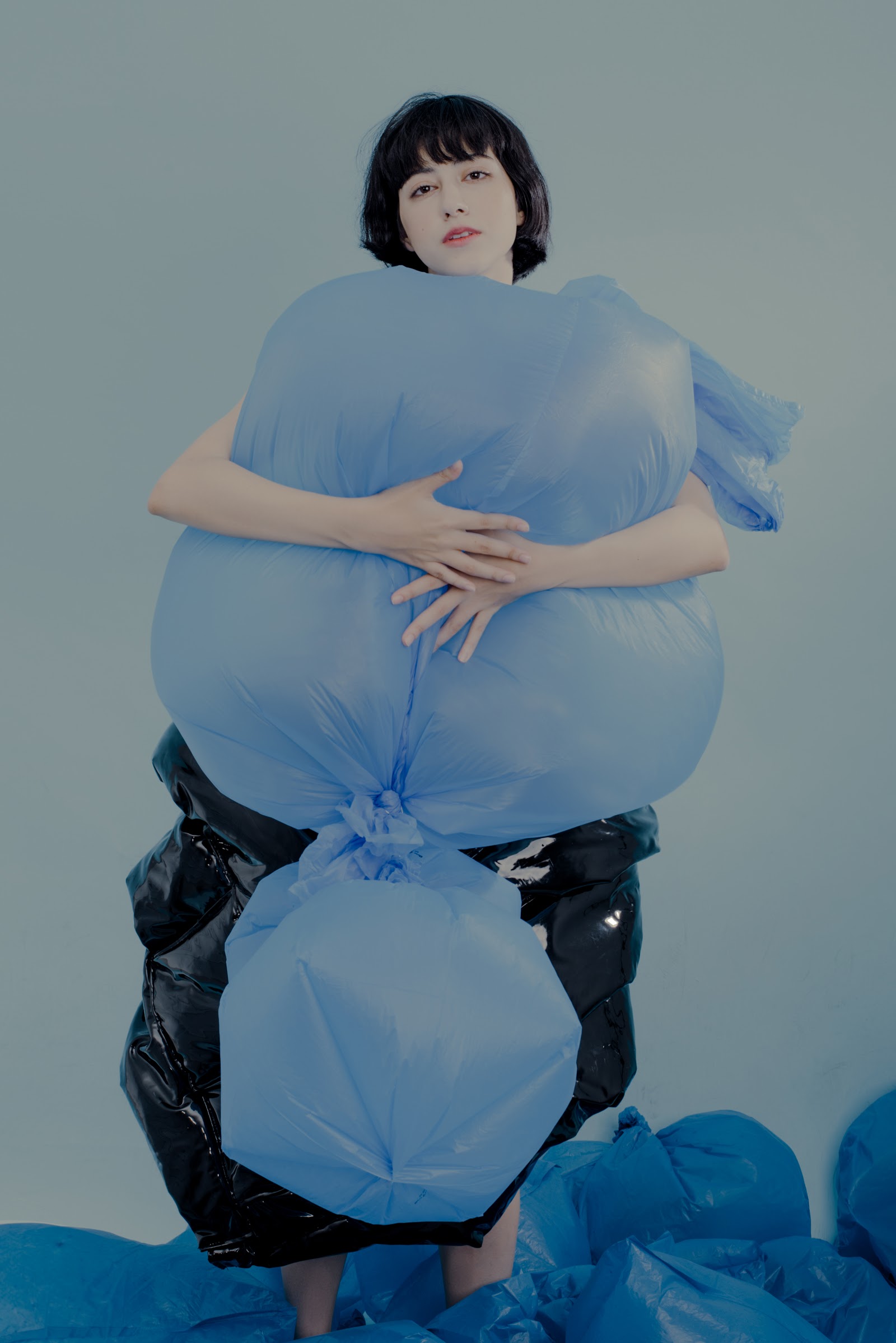 WE ACCEPTED LIVING WITH PLASTIC — Look 8