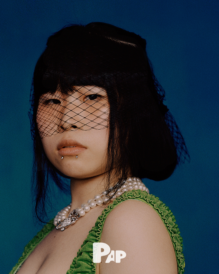 IDEAL CITY — Look 8