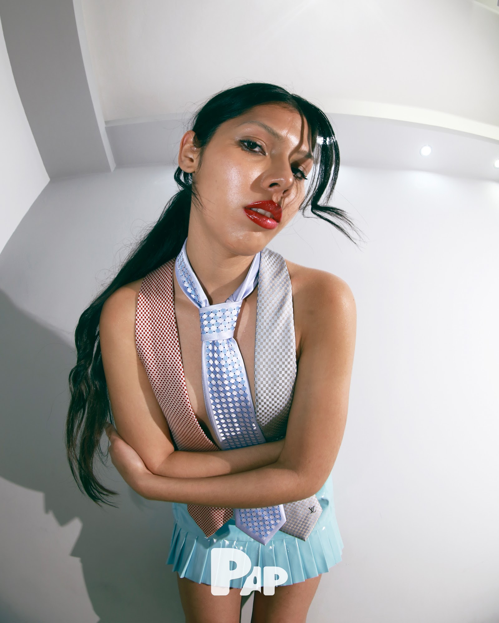 TIE ME UP — Look 3