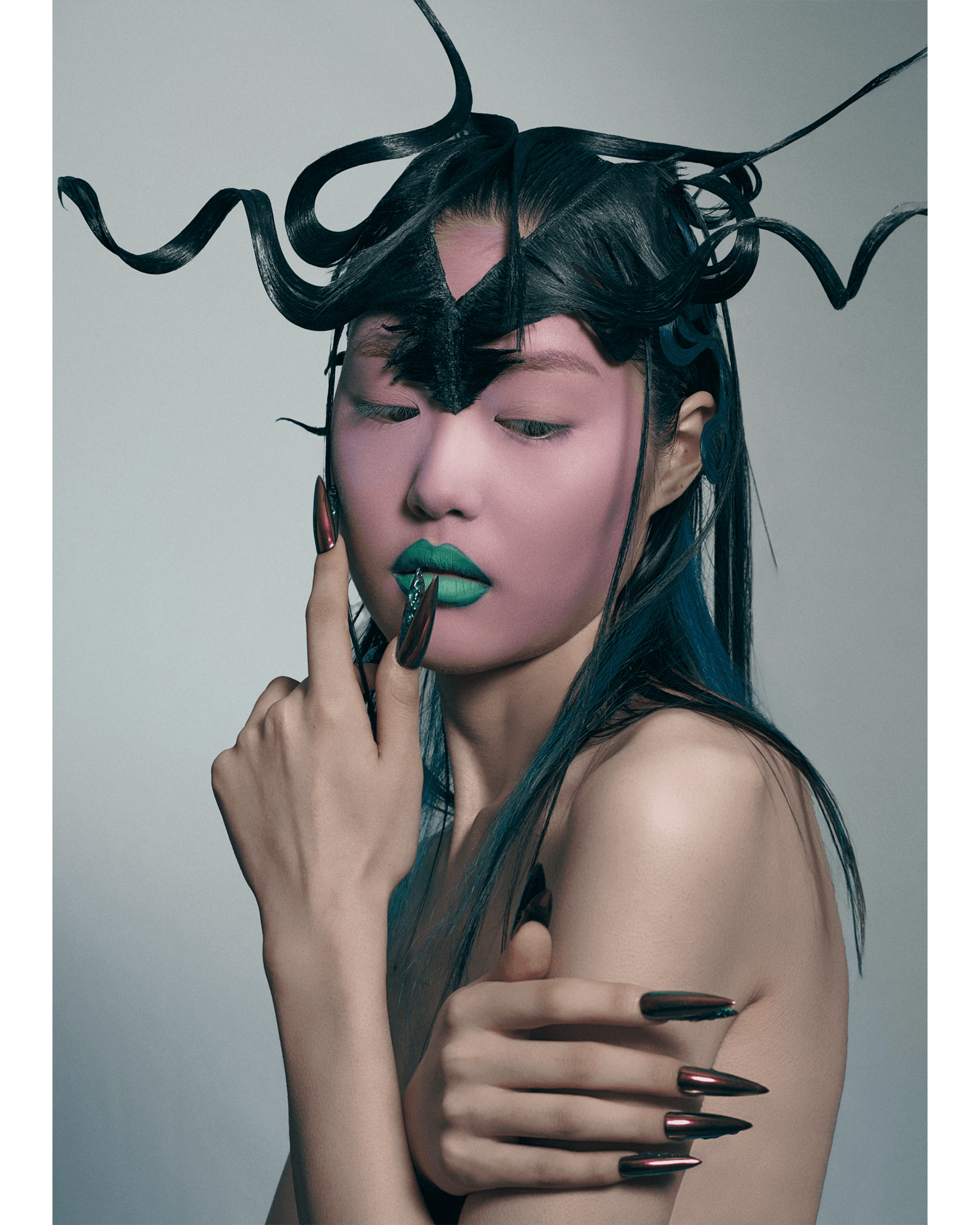 Alien Insect — Look 9