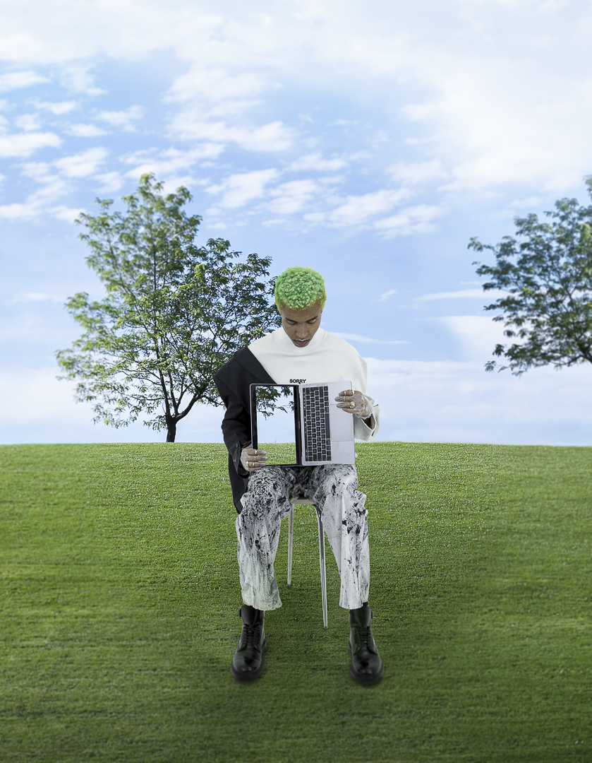 DIGITAL ESCAPE — Look 1