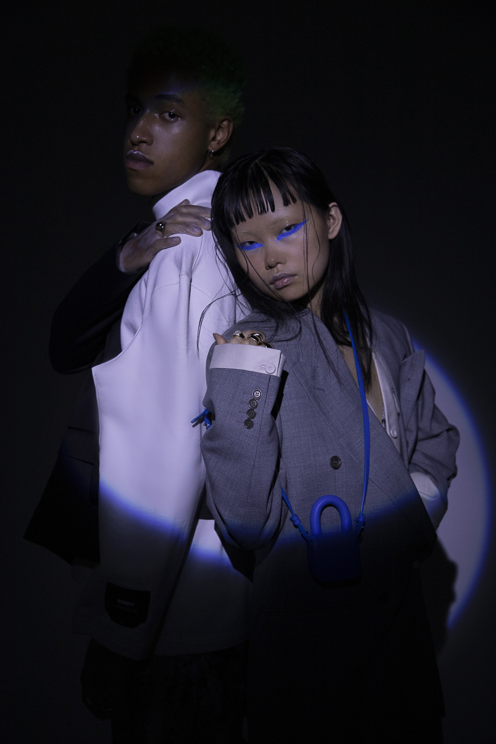 DIGITAL ESCAPE — Look 3