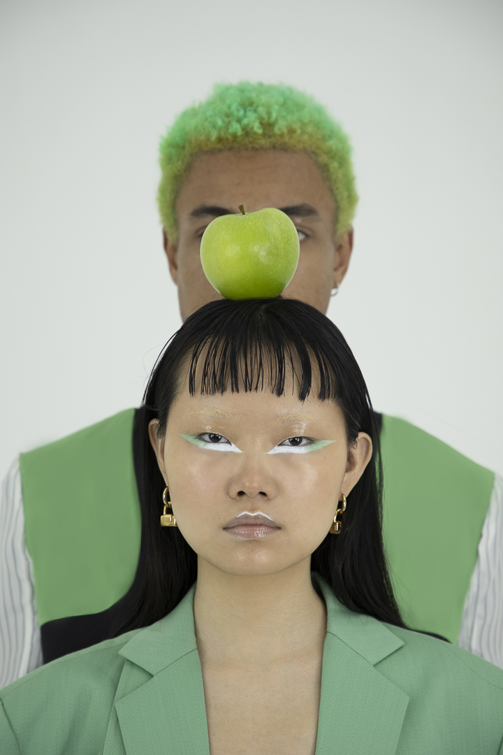 DIGITAL ESCAPE — Look 4