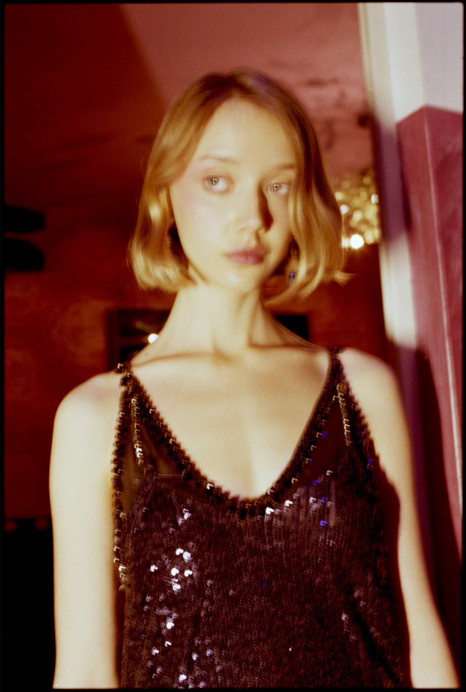 NEON — Look 11