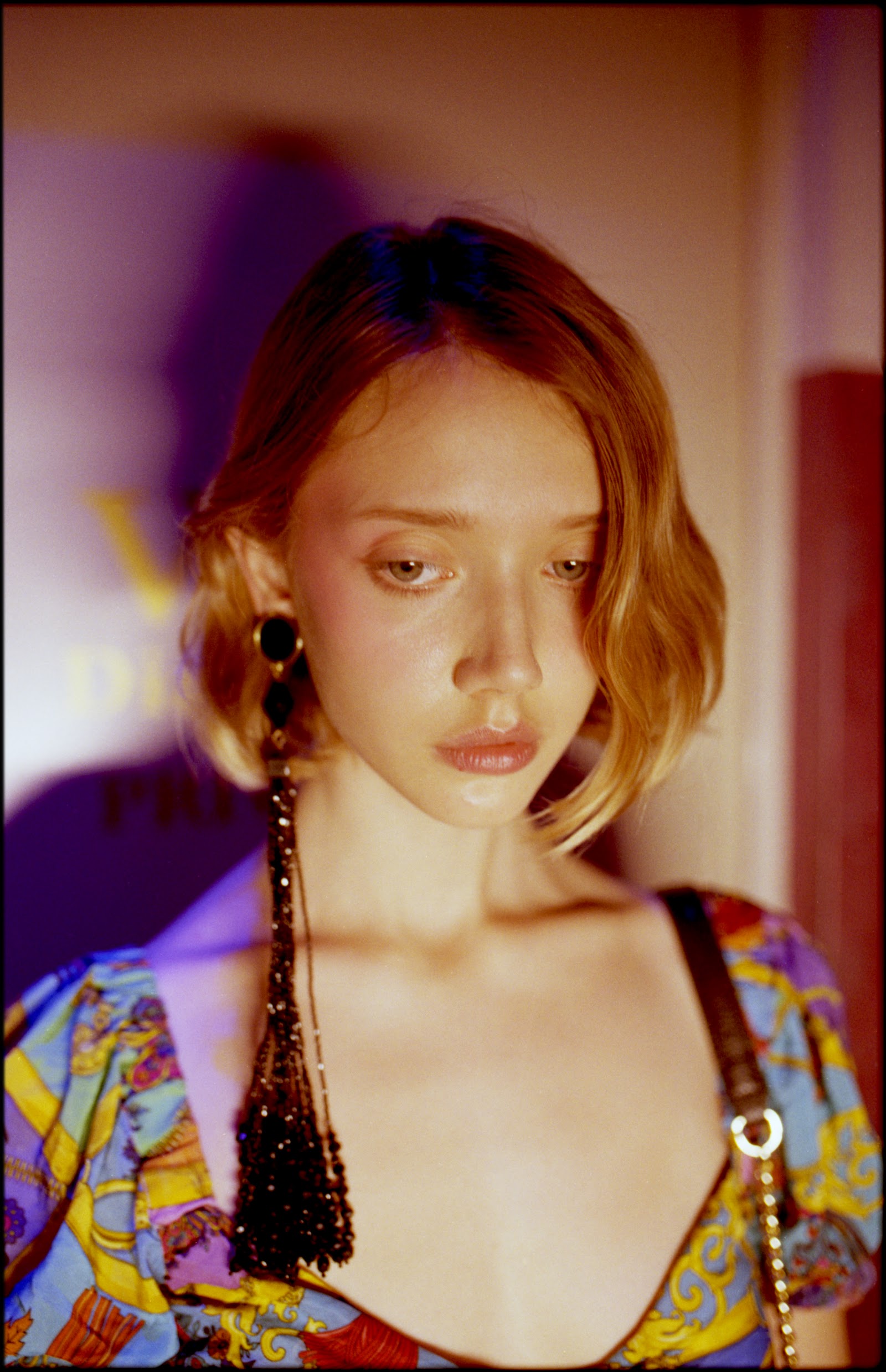 NEON — Look 15