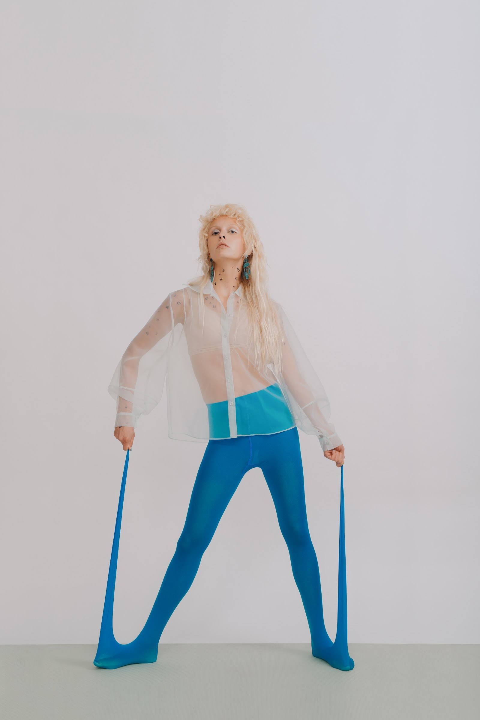 CONNECT THE DOTS — Look 9