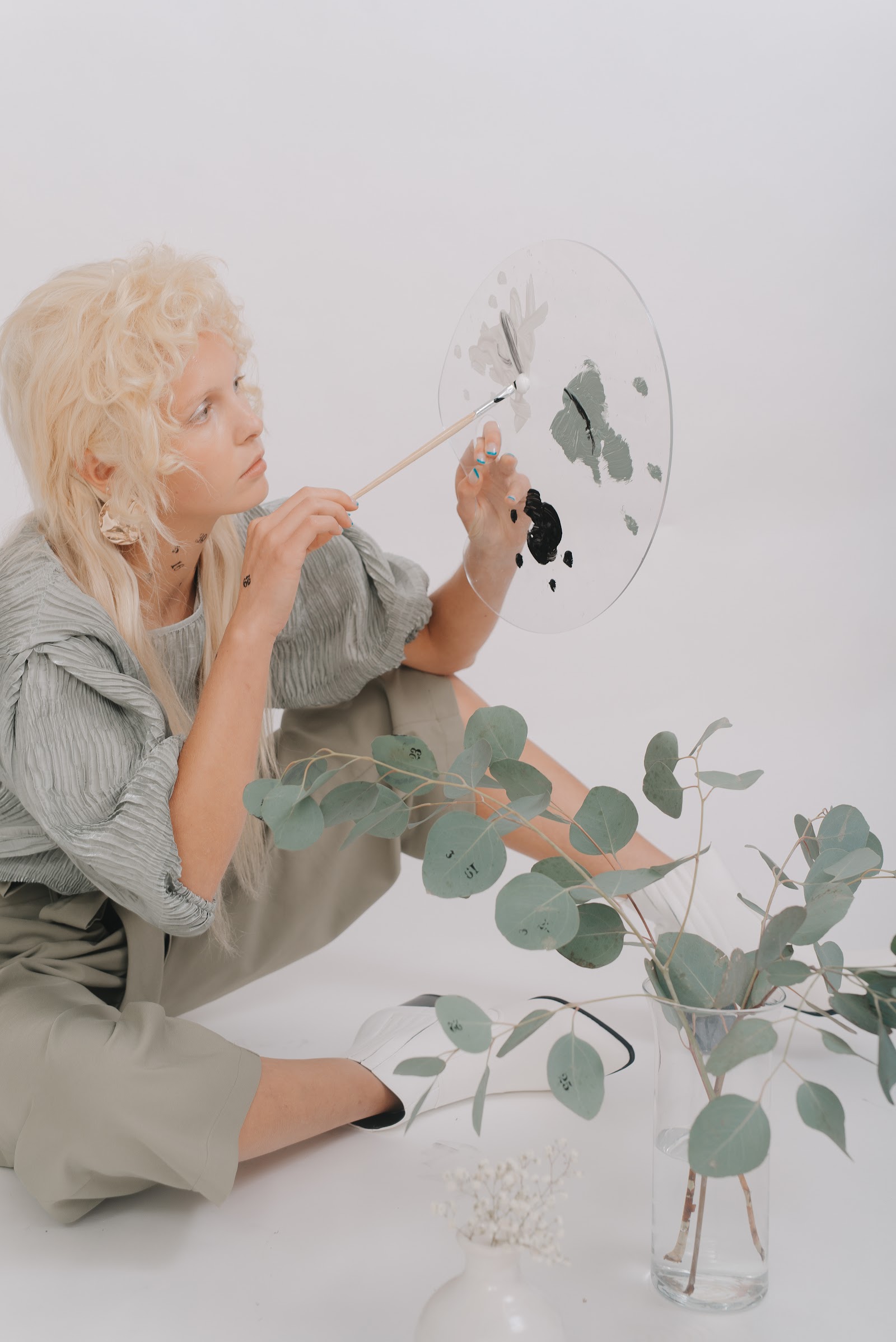 CONNECT THE DOTS — Look 12