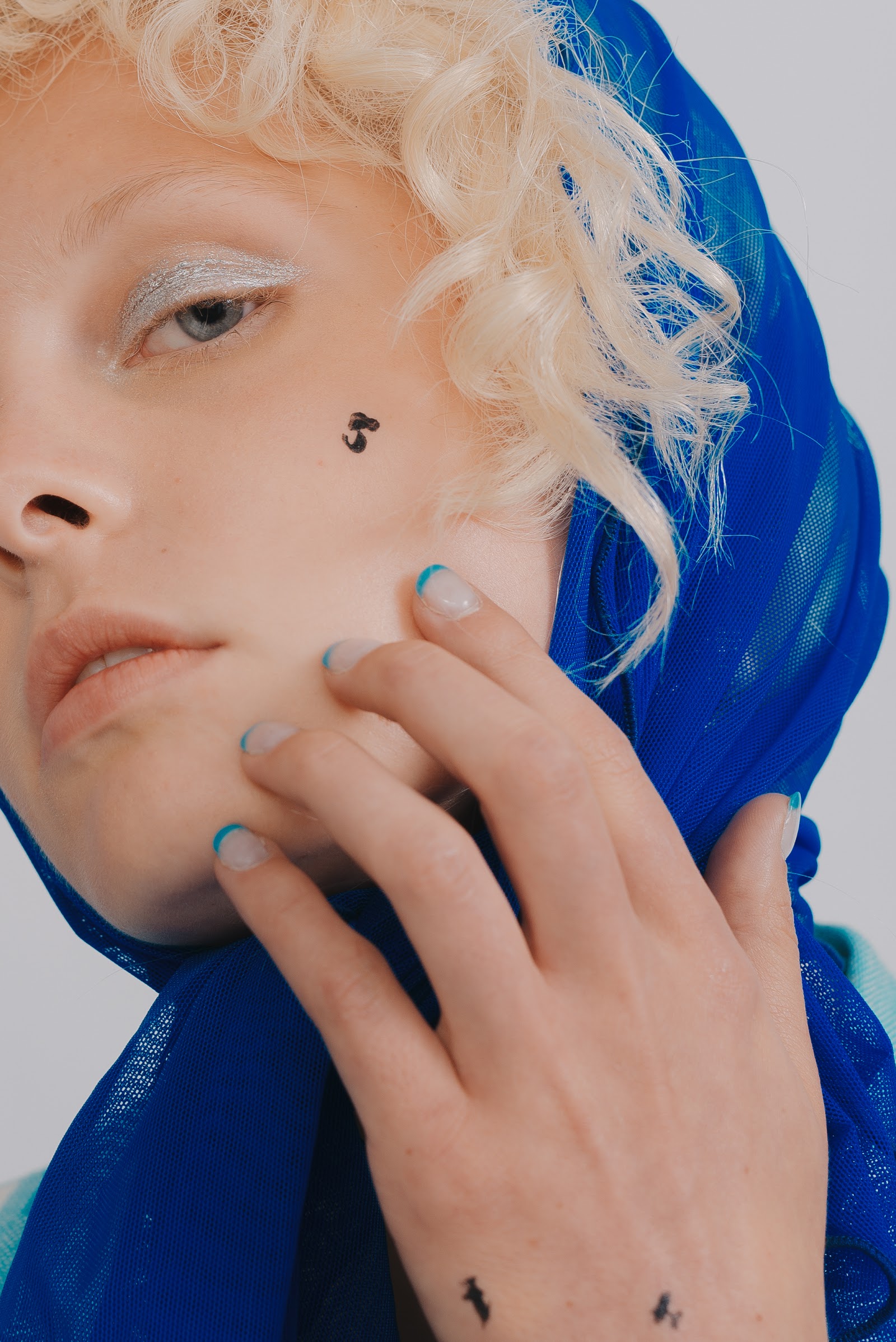 CONNECT THE DOTS — Look 15