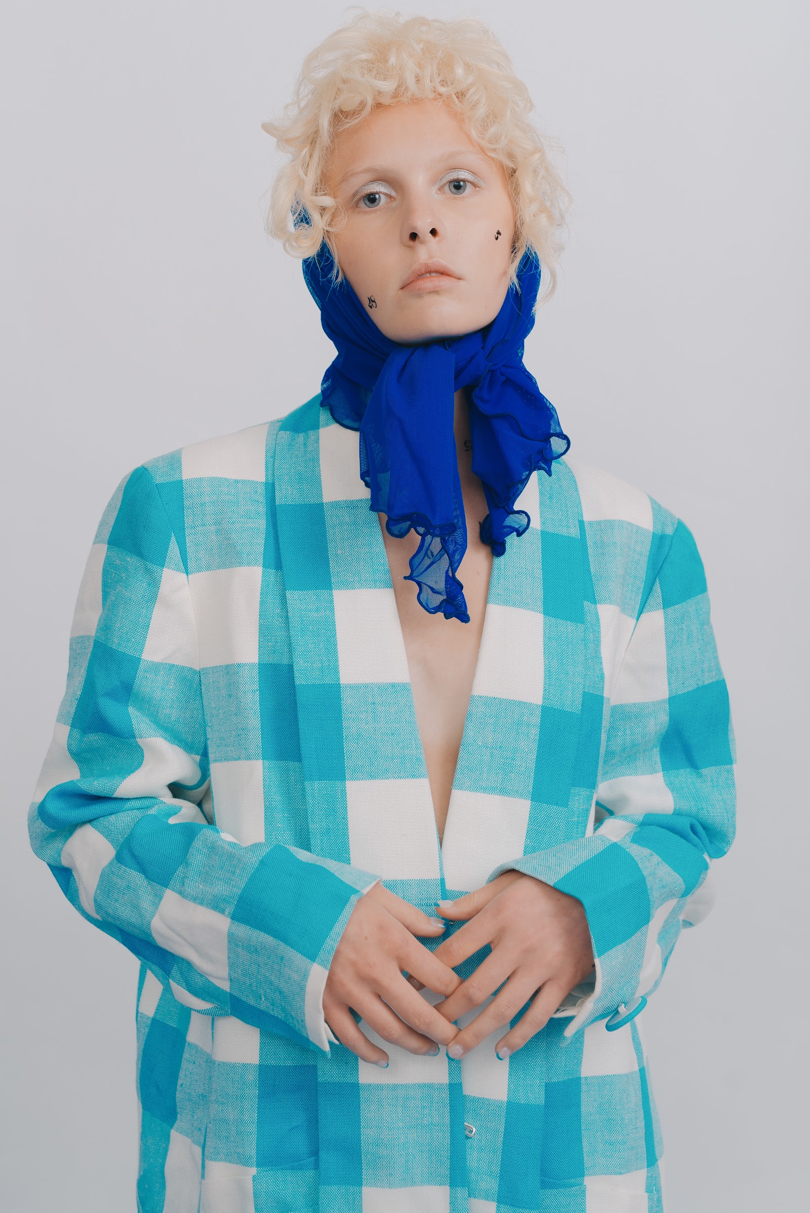 CONNECT THE DOTS — Look 16