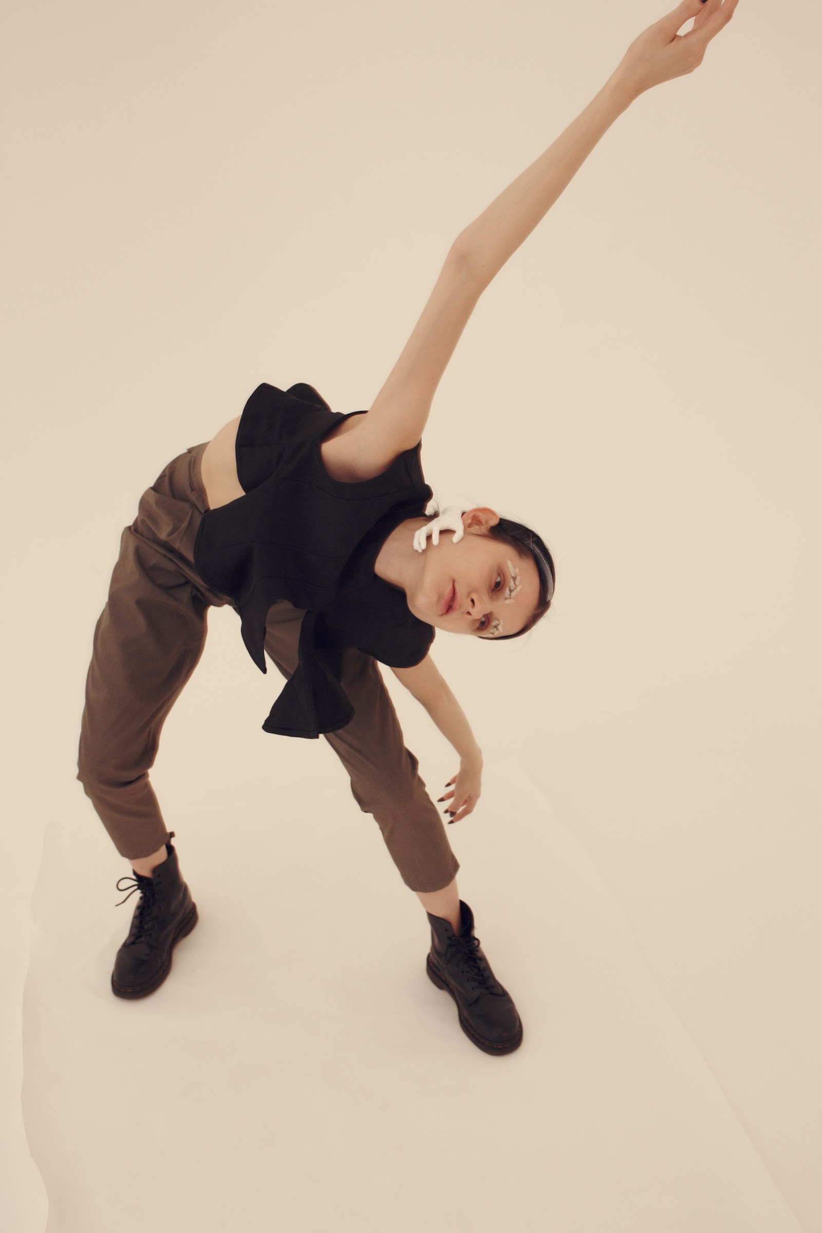HAPPINESS — Look 8