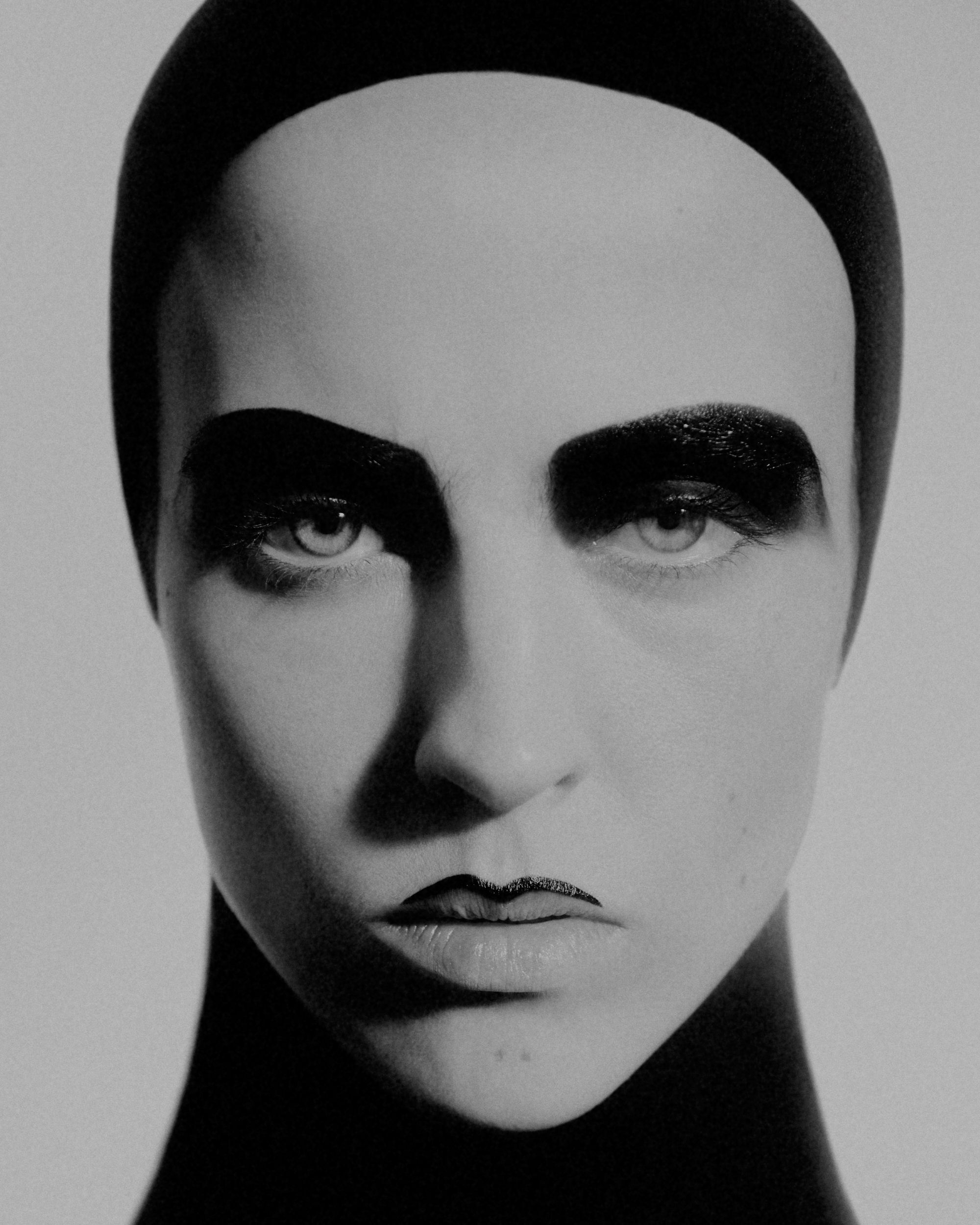 Noir — Cover