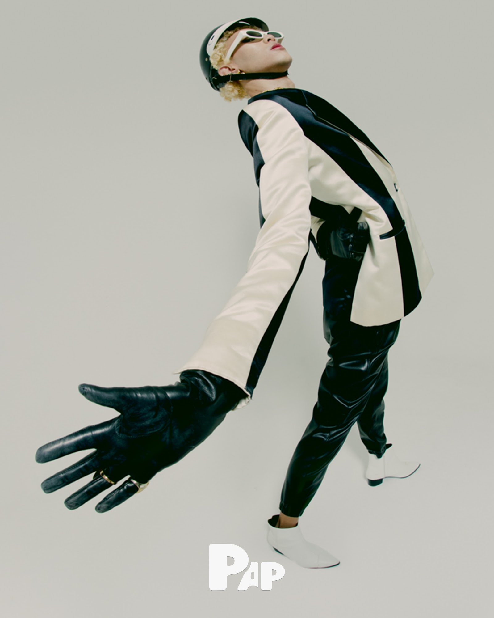ANDROGINOS — Look 3