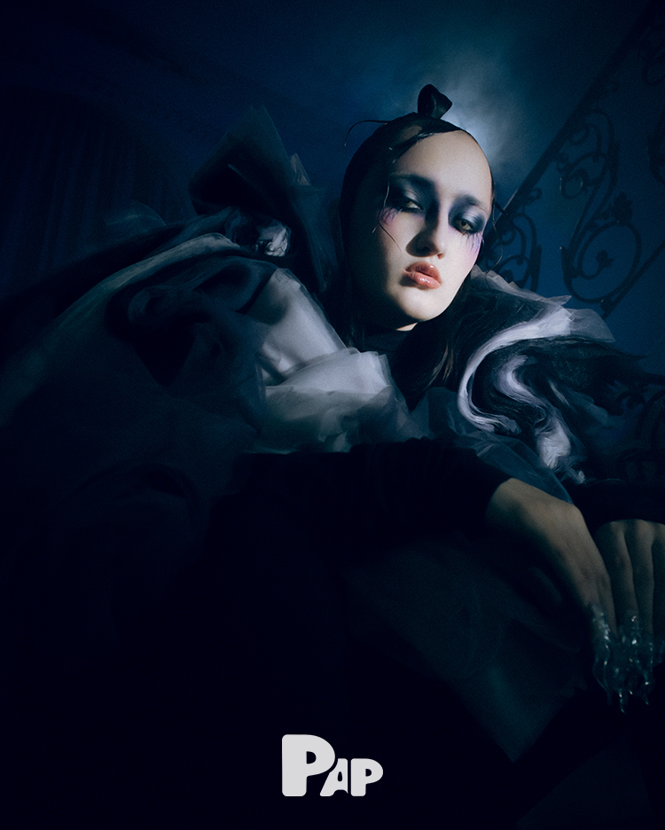 CORPSE BRIDE — Look 15
