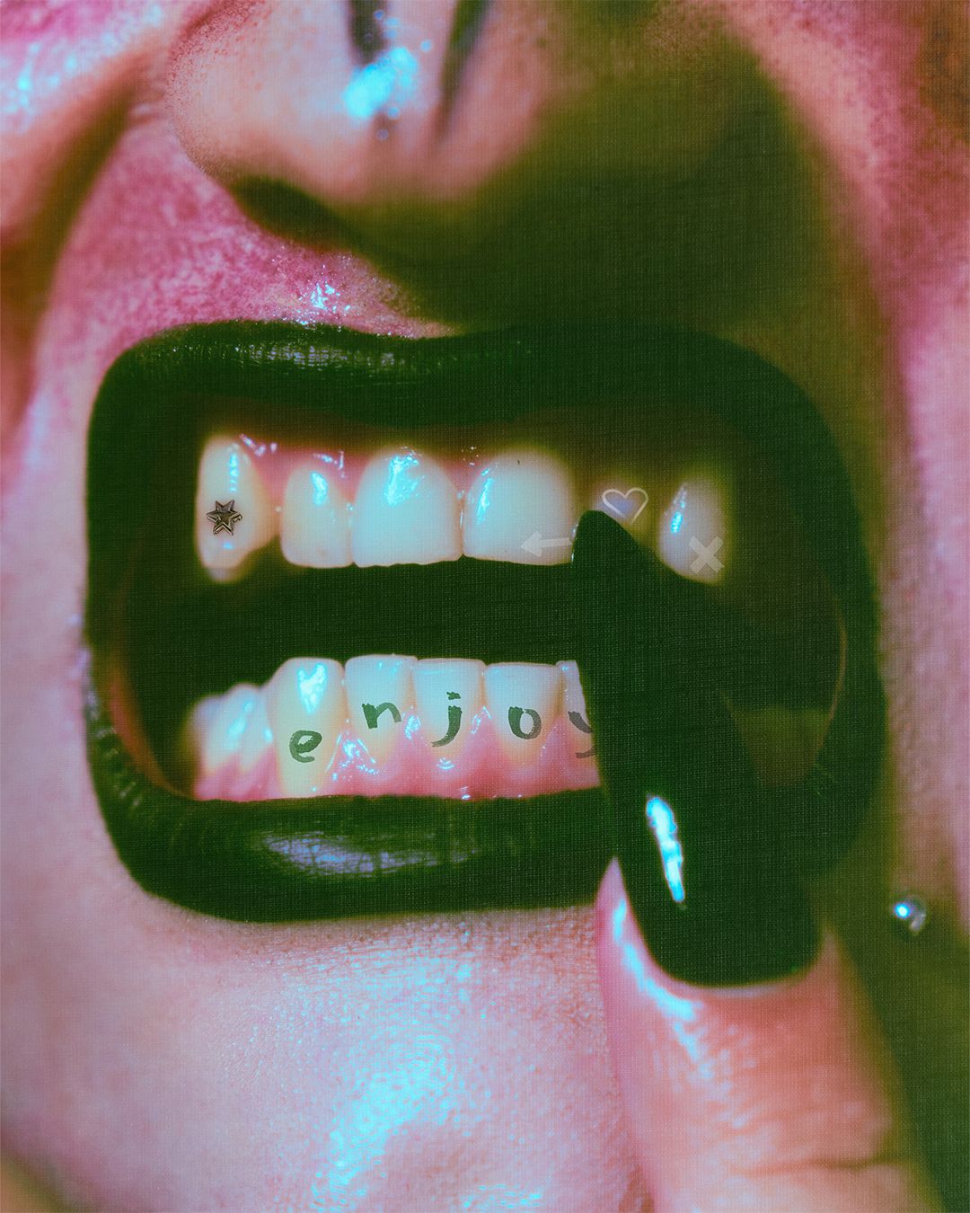 Join a society or be happy? — Look 9
