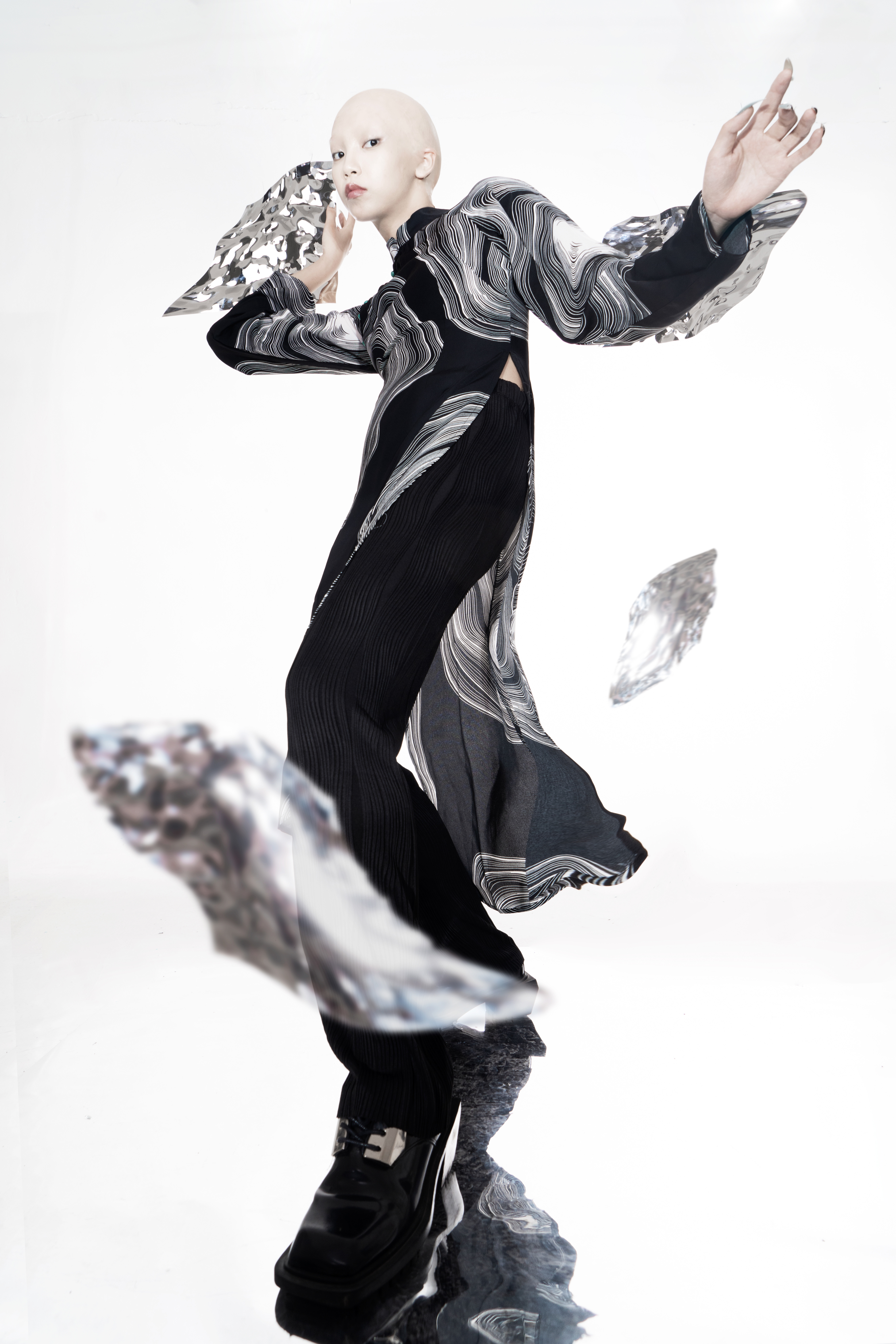 PROTOGONUS — Look 3