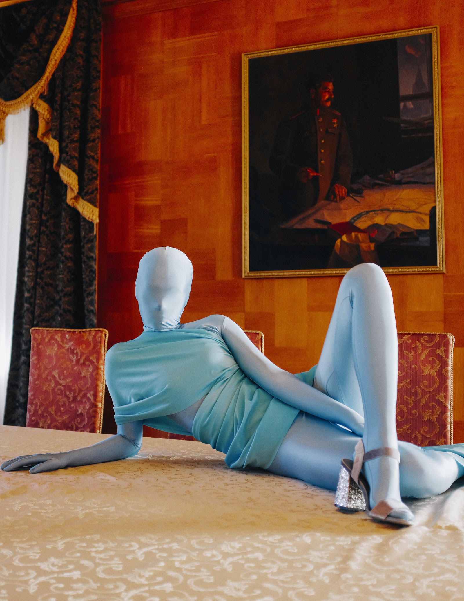 GHOST INSIDE — Look 5