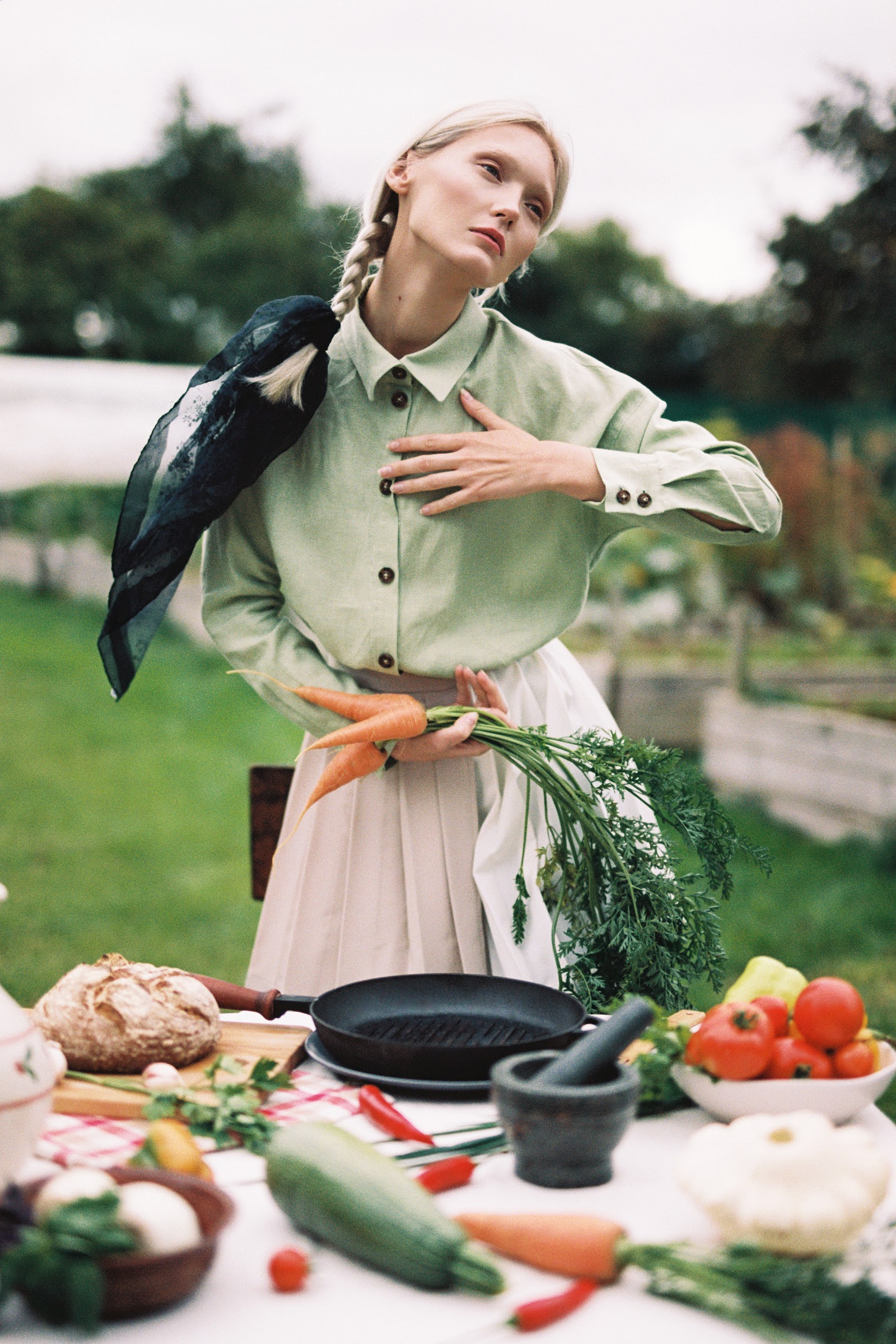 STREW — Look 3
