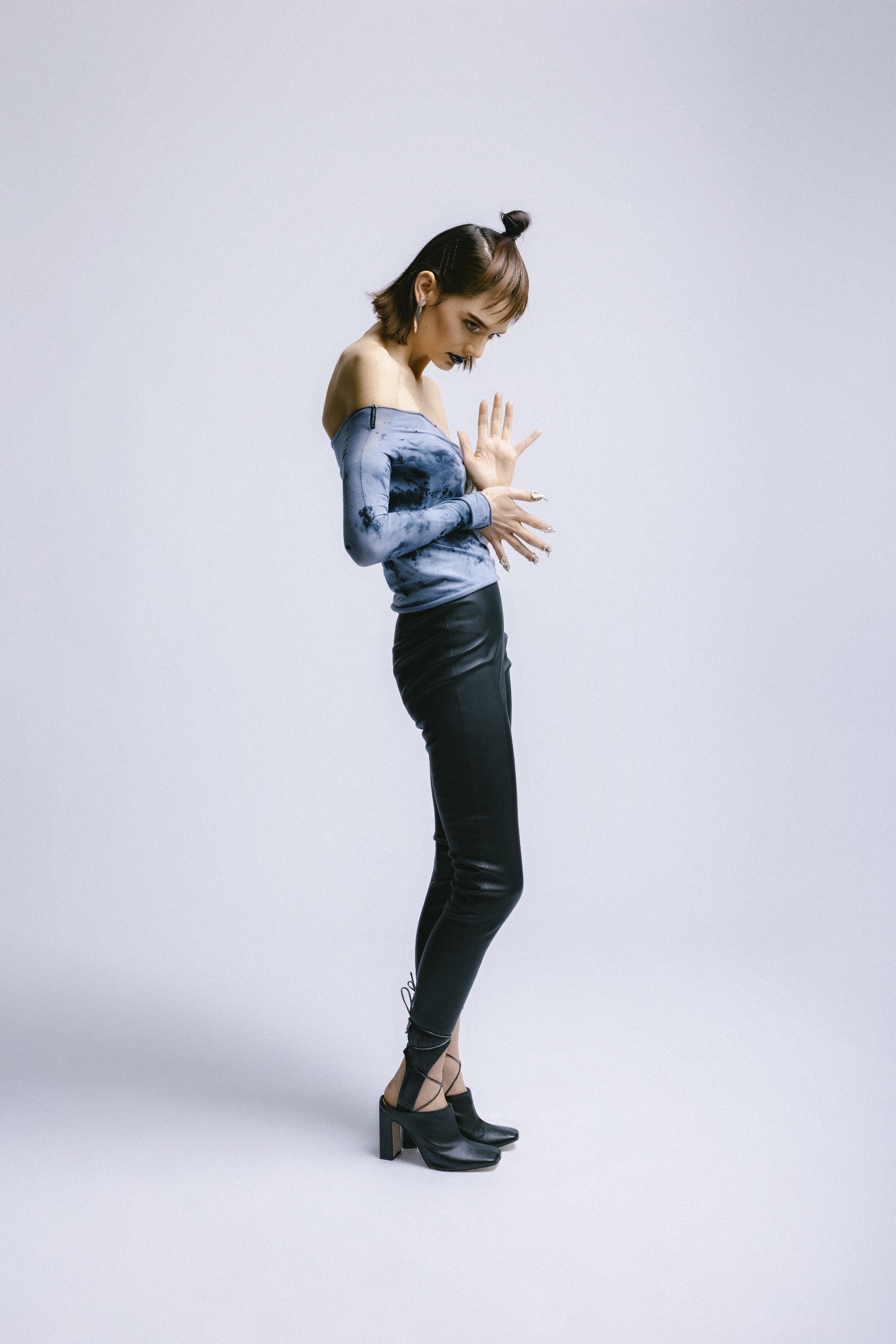 REBEL REBEL — Look 13