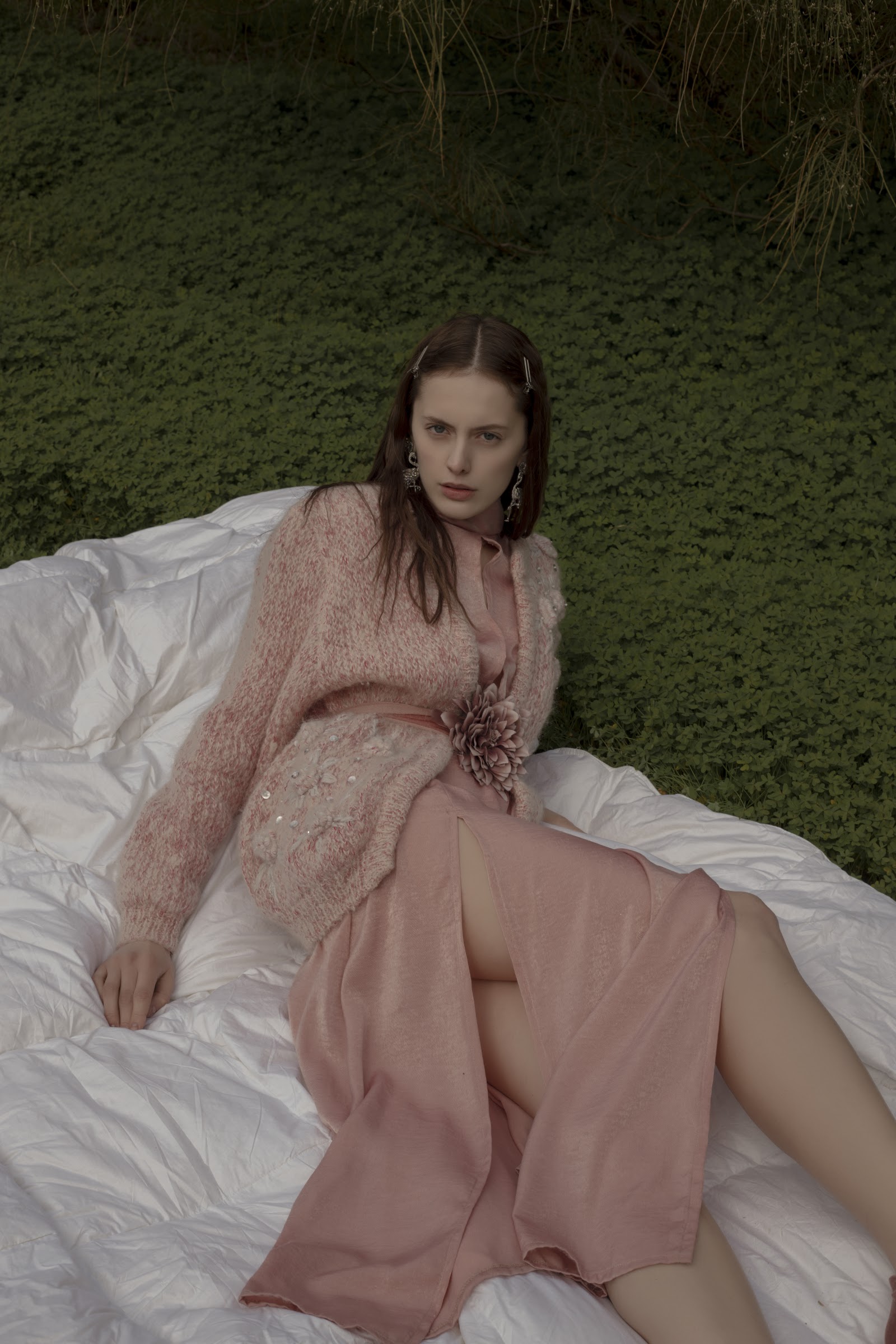 PALE DREAM — Look 3