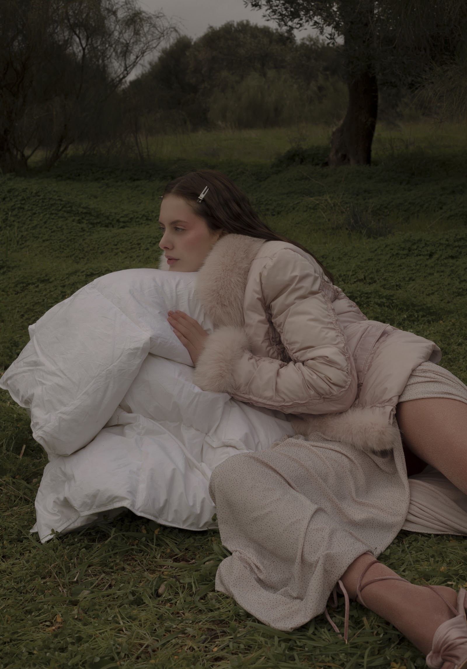 PALE DREAM — Look 9