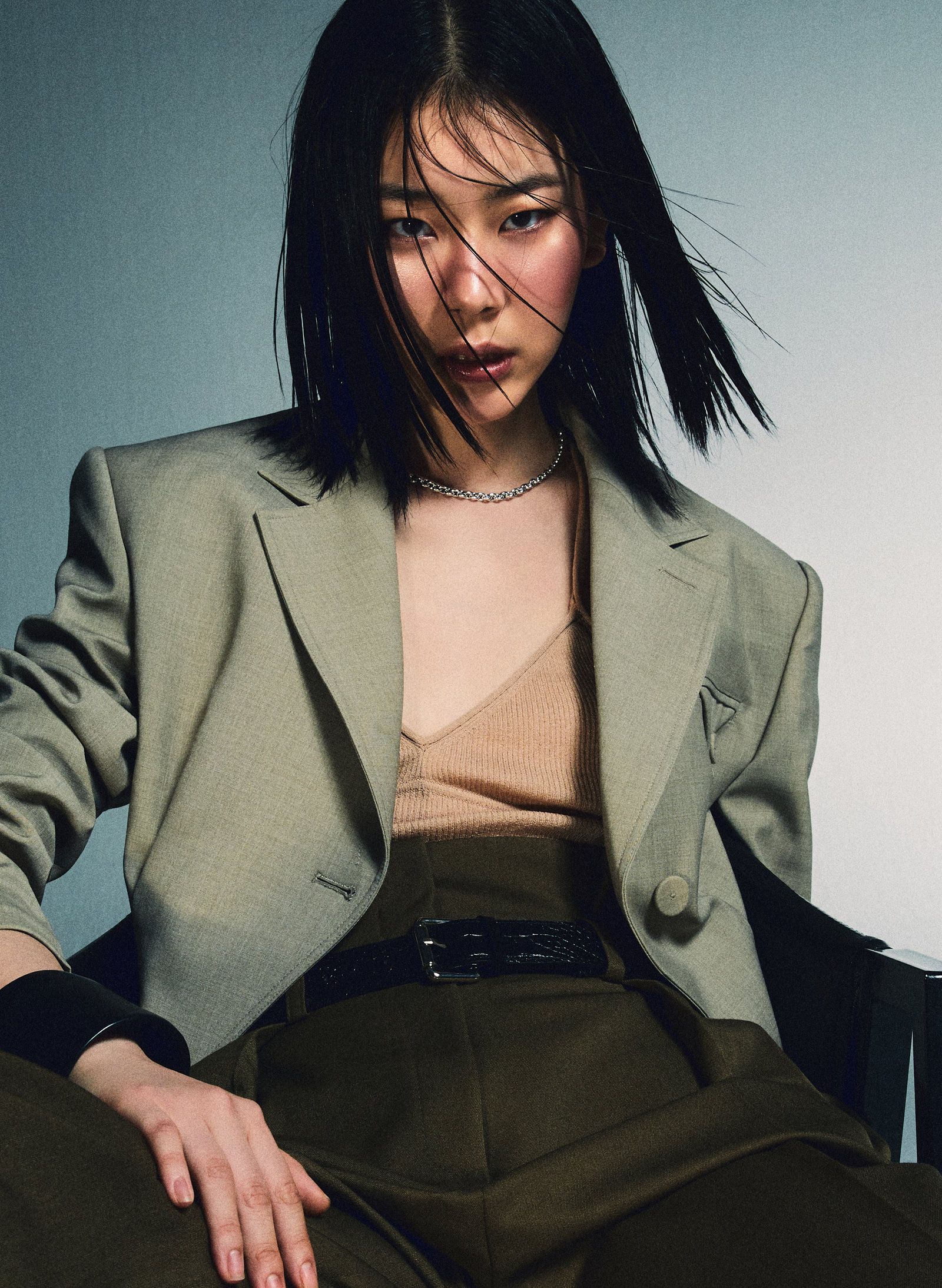 SURPRISE ME! — Look 2