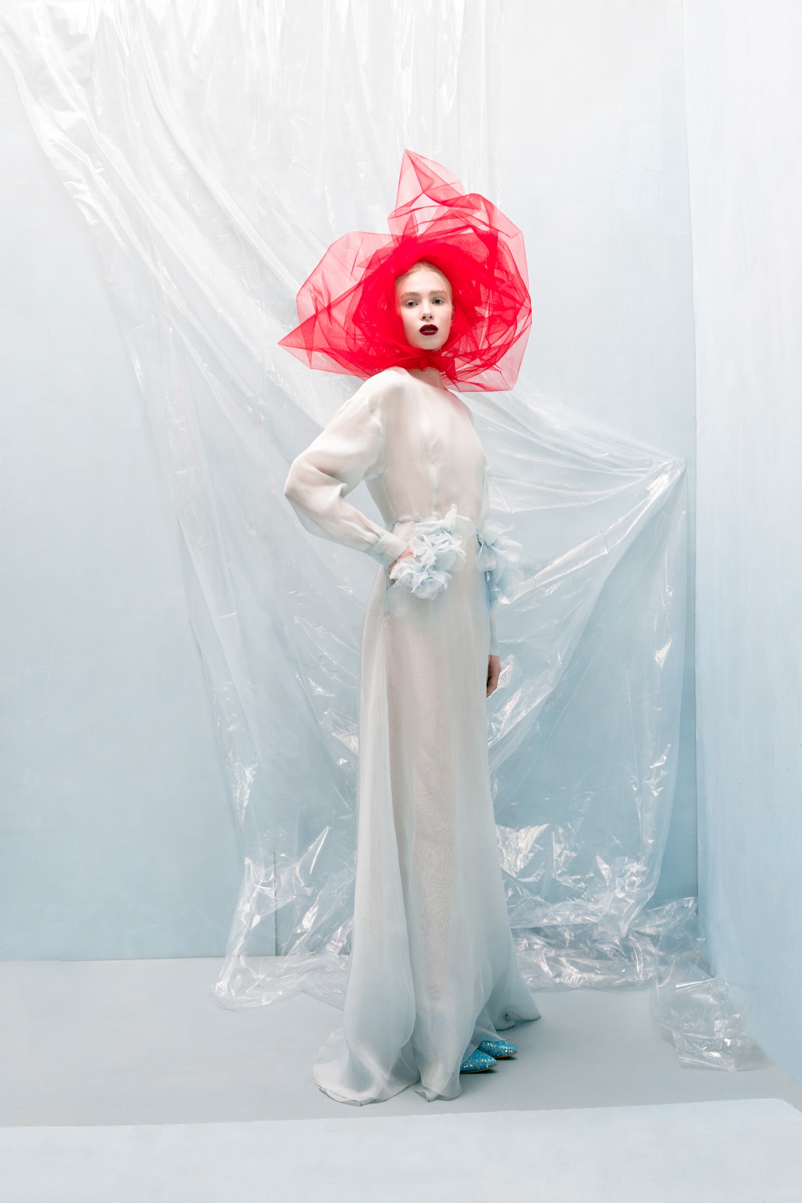 BLEEDING — Look 2