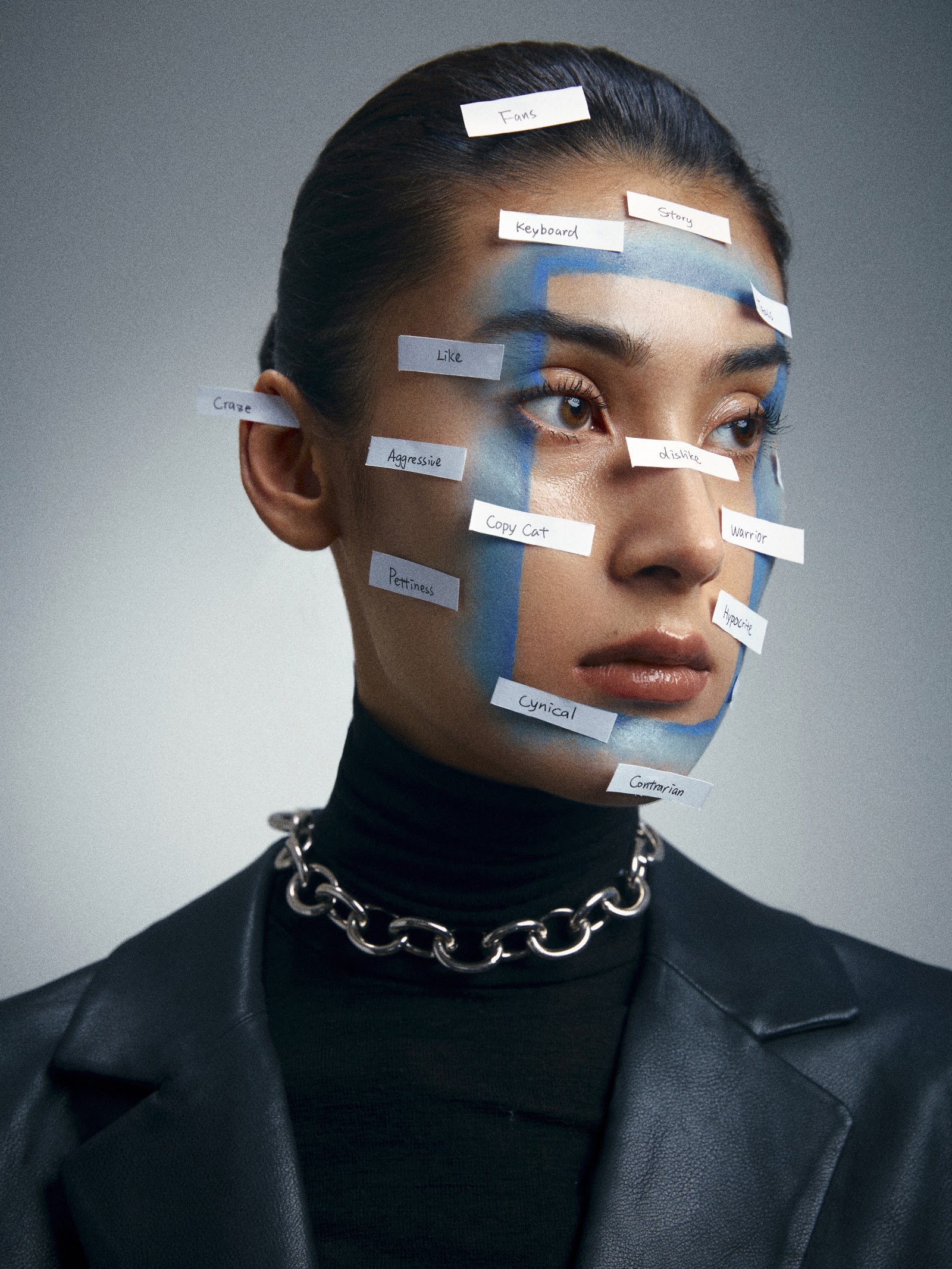 THE MOBILE ERA — Look 7