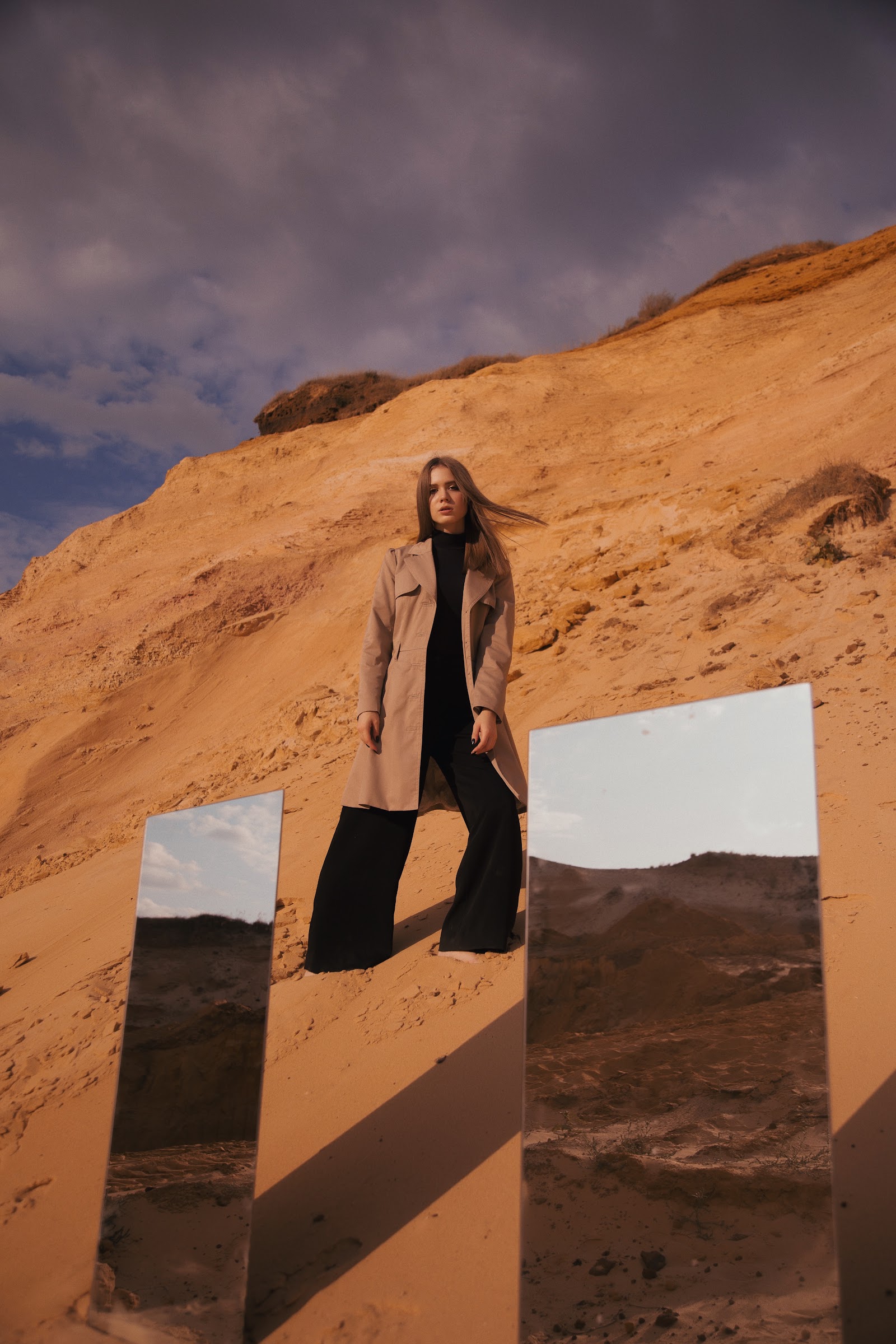 DESERT — Cover