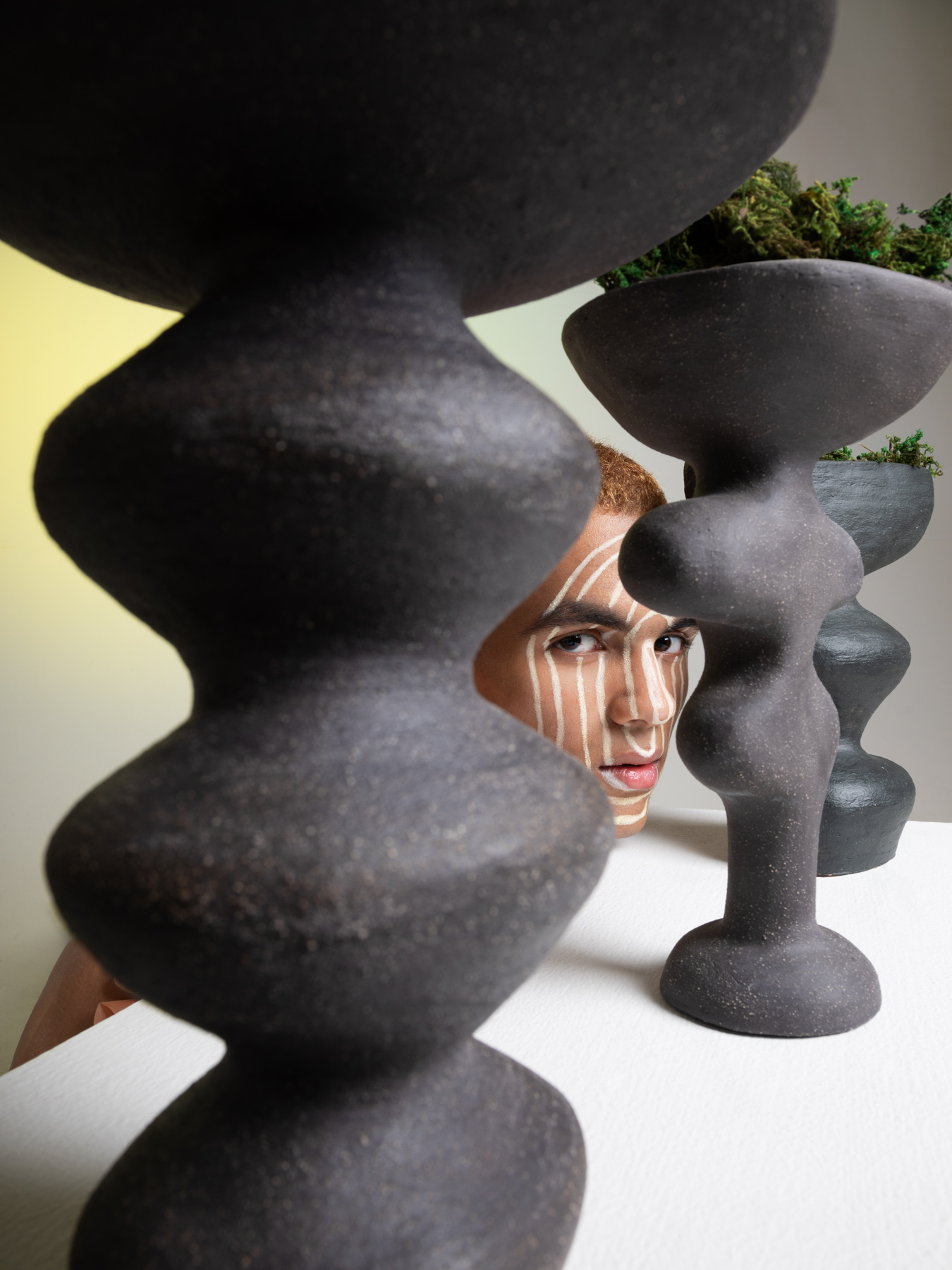 STANDING STILL — Look 6