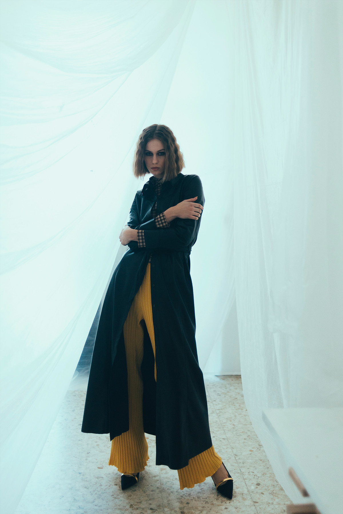 DOMESTIC BOUNDARIES — Look 1