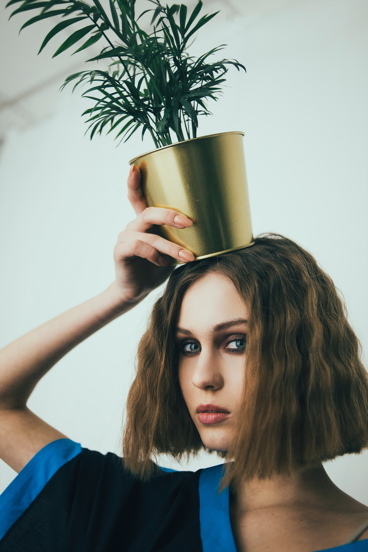 DOMESTIC BOUNDARIES — Look 6
