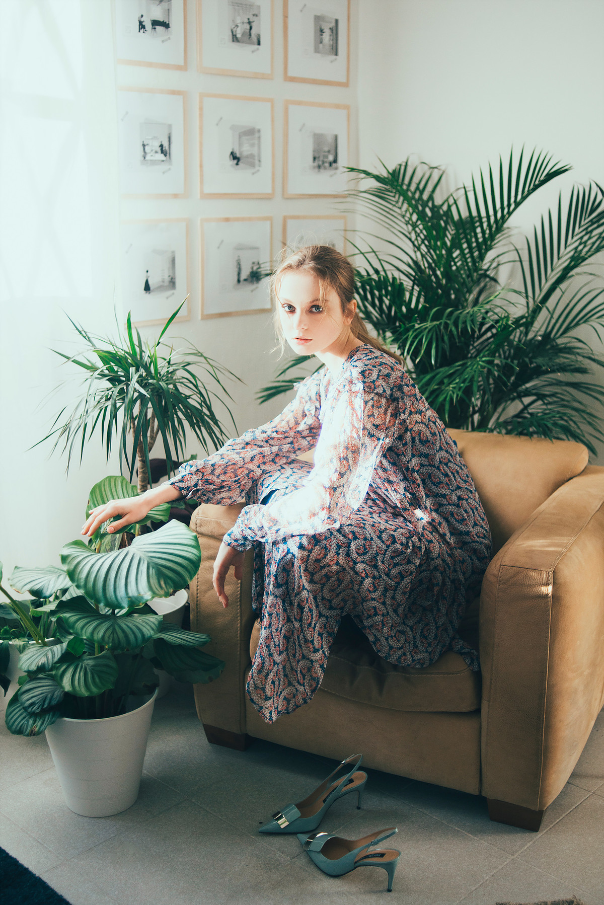 DOMESTIC BOUNDARIES — Look 16