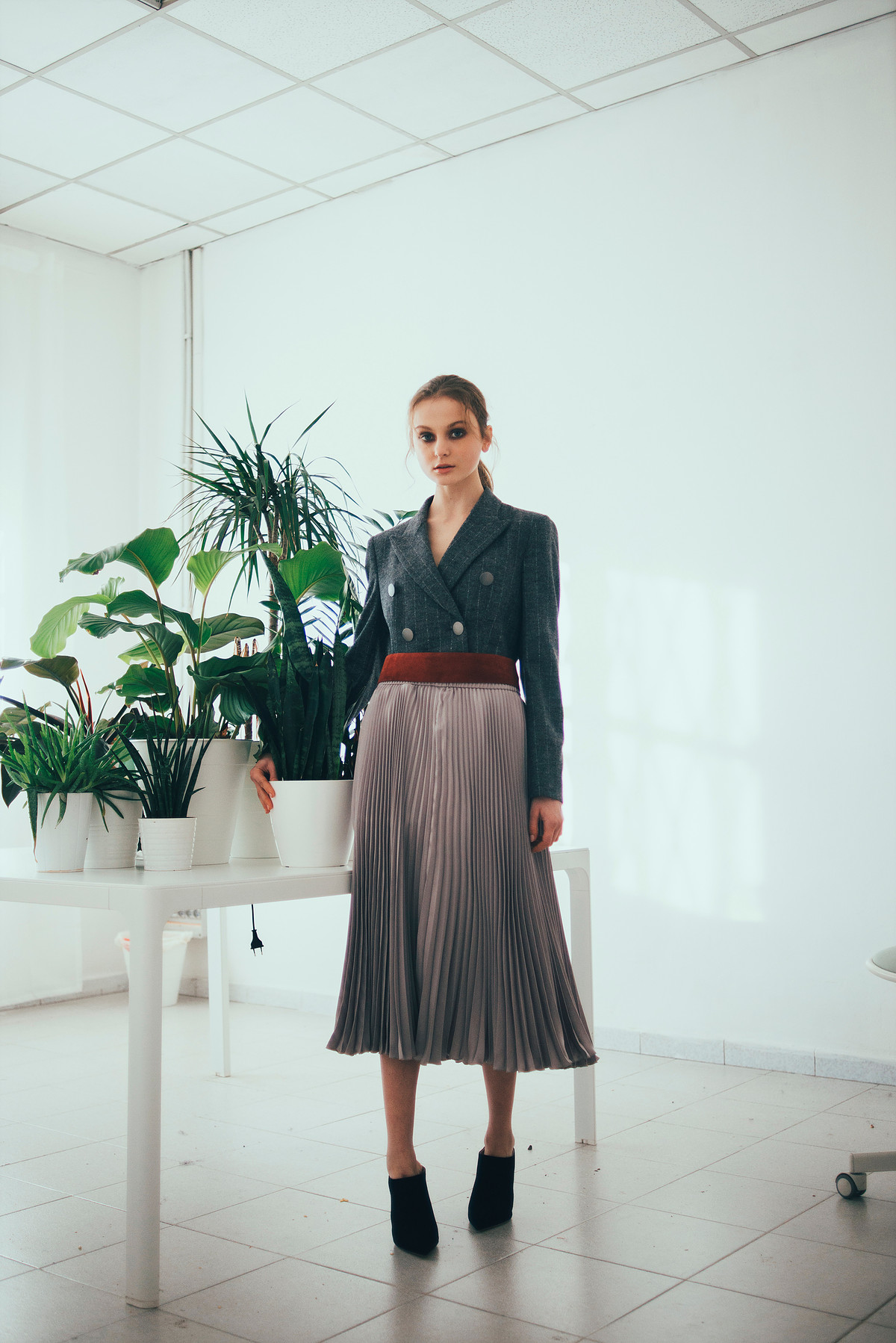 DOMESTIC BOUNDARIES — Look 17