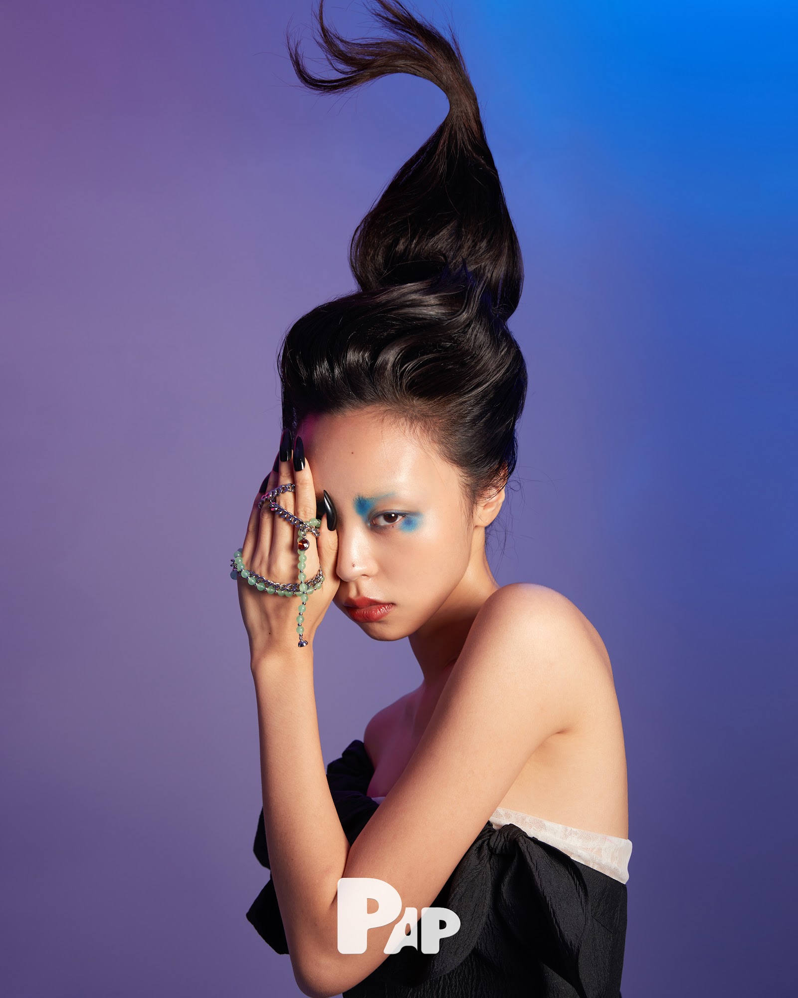 META UNIVERSE - BLUE — Look 9