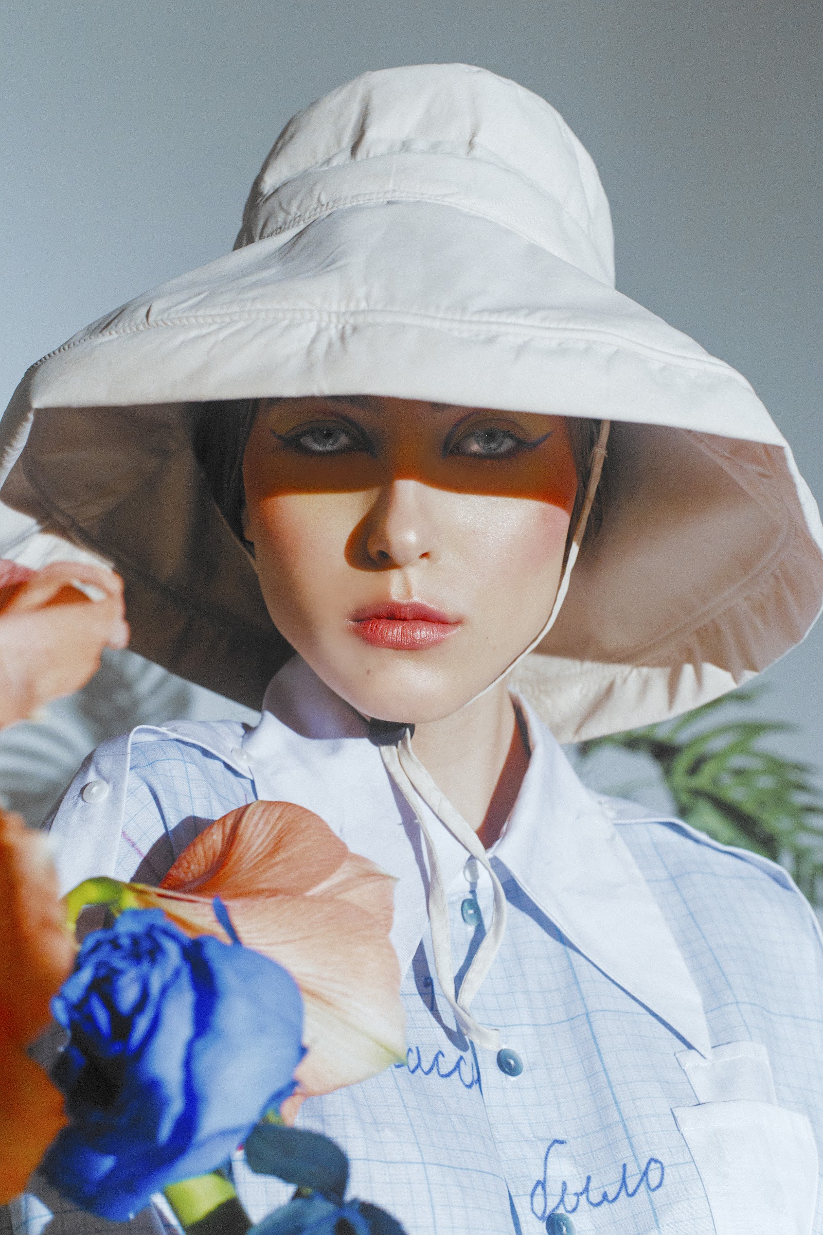 INSOMNIA — Look 10