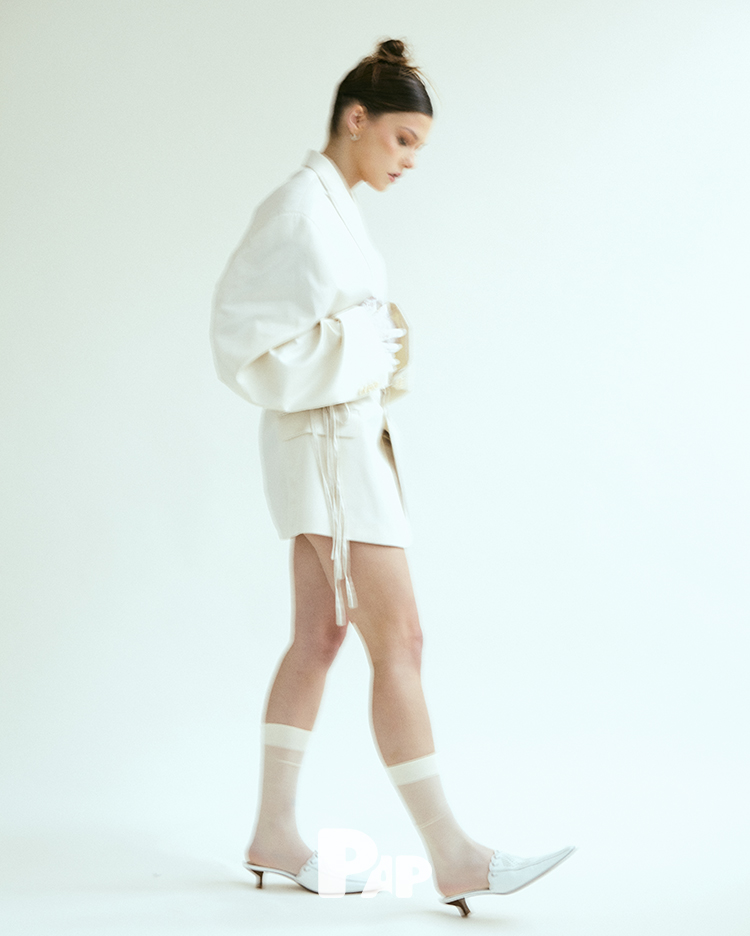 STATE OF DISRUPTION — Look 3