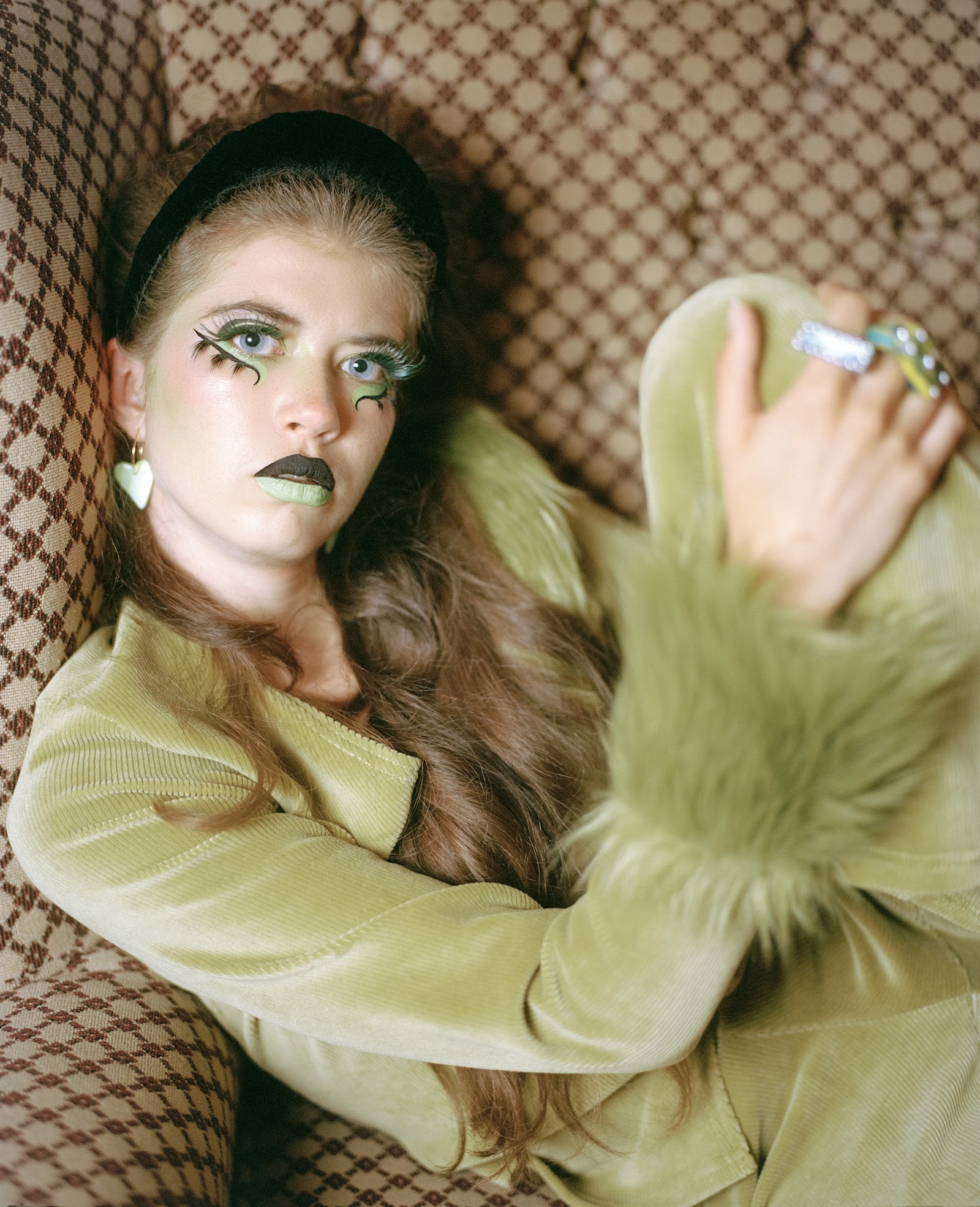 HOUSEBOUND — Look 12